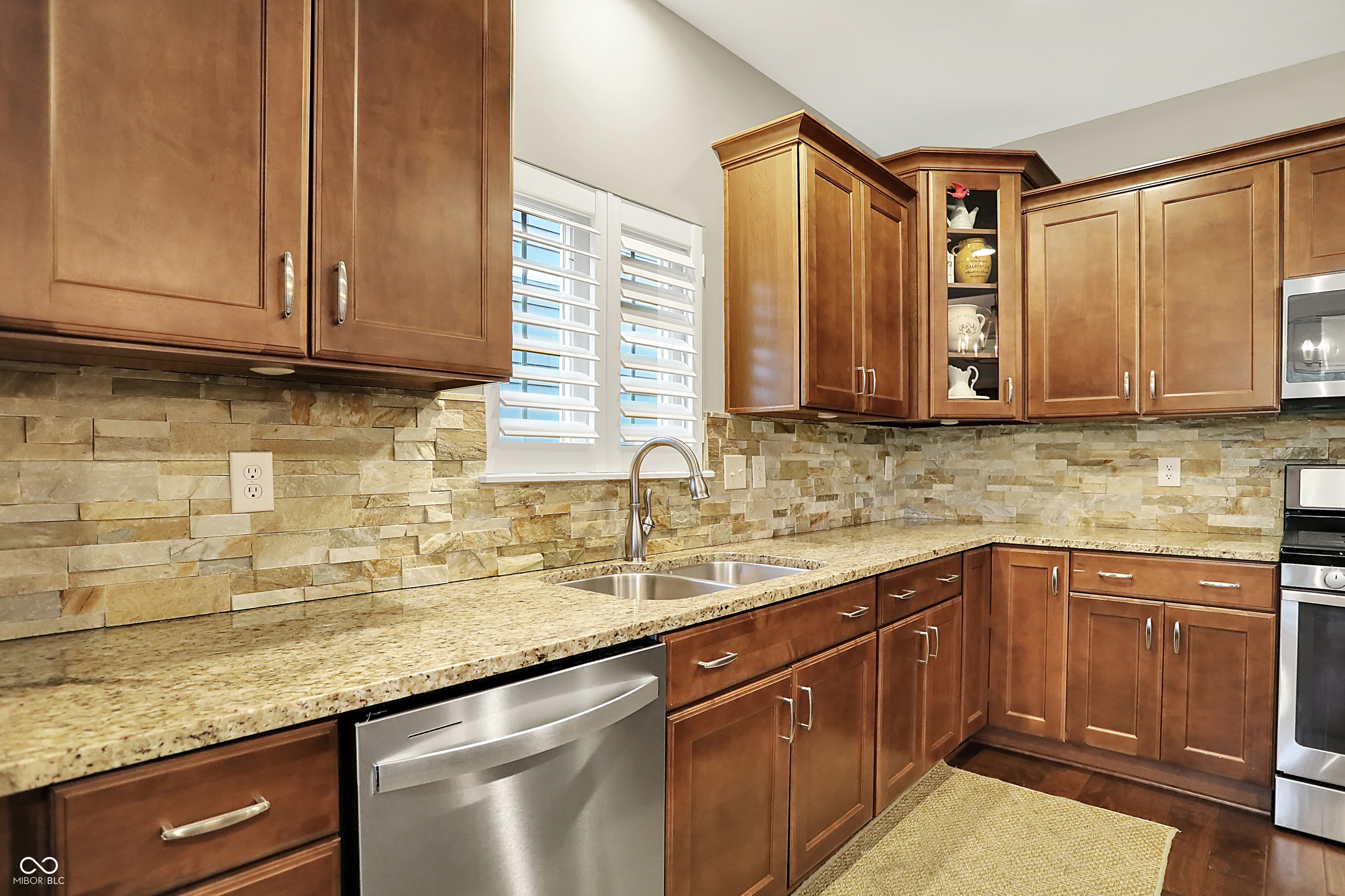 15410 Mission Hills Drive