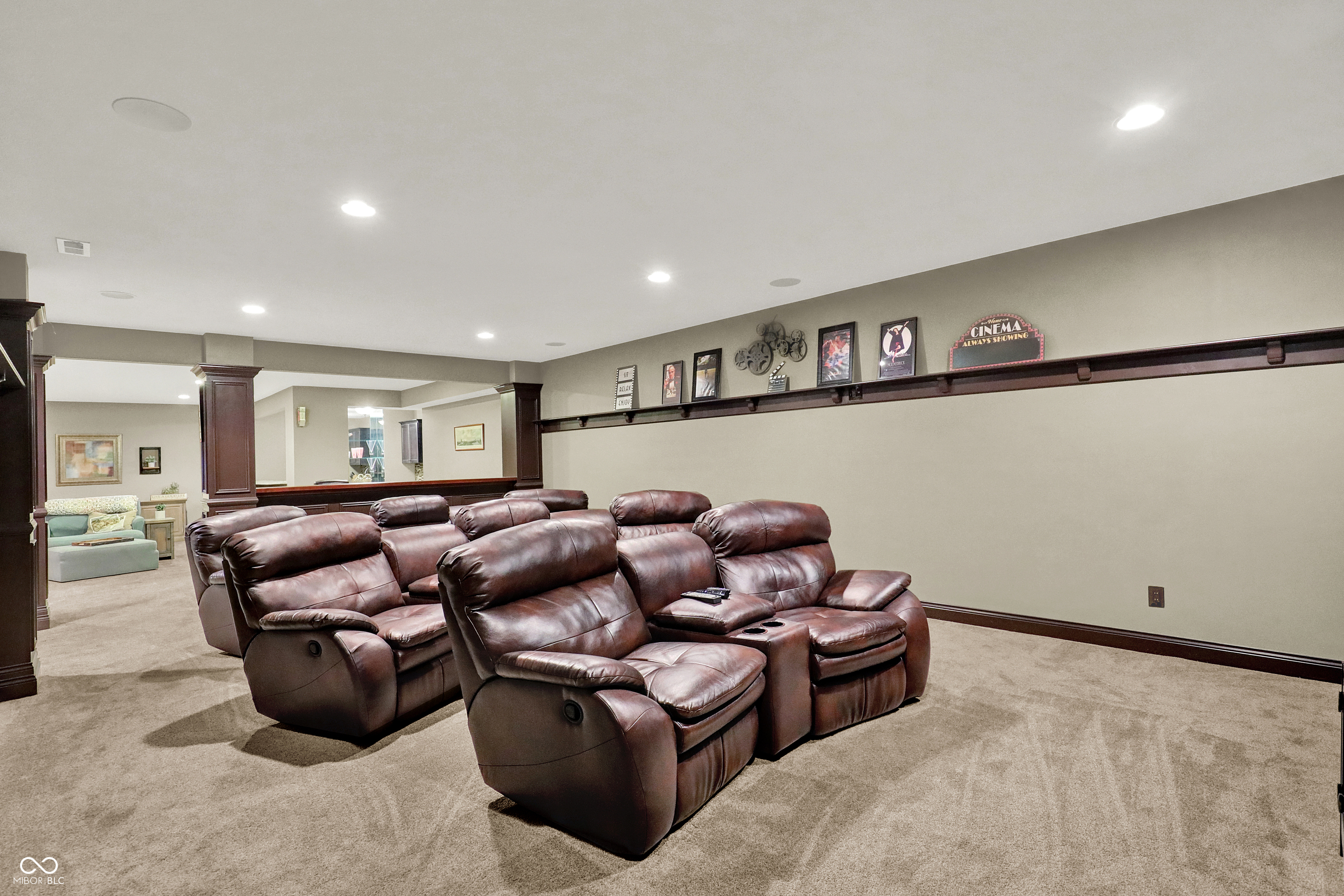 15529 Mission Hills Drive