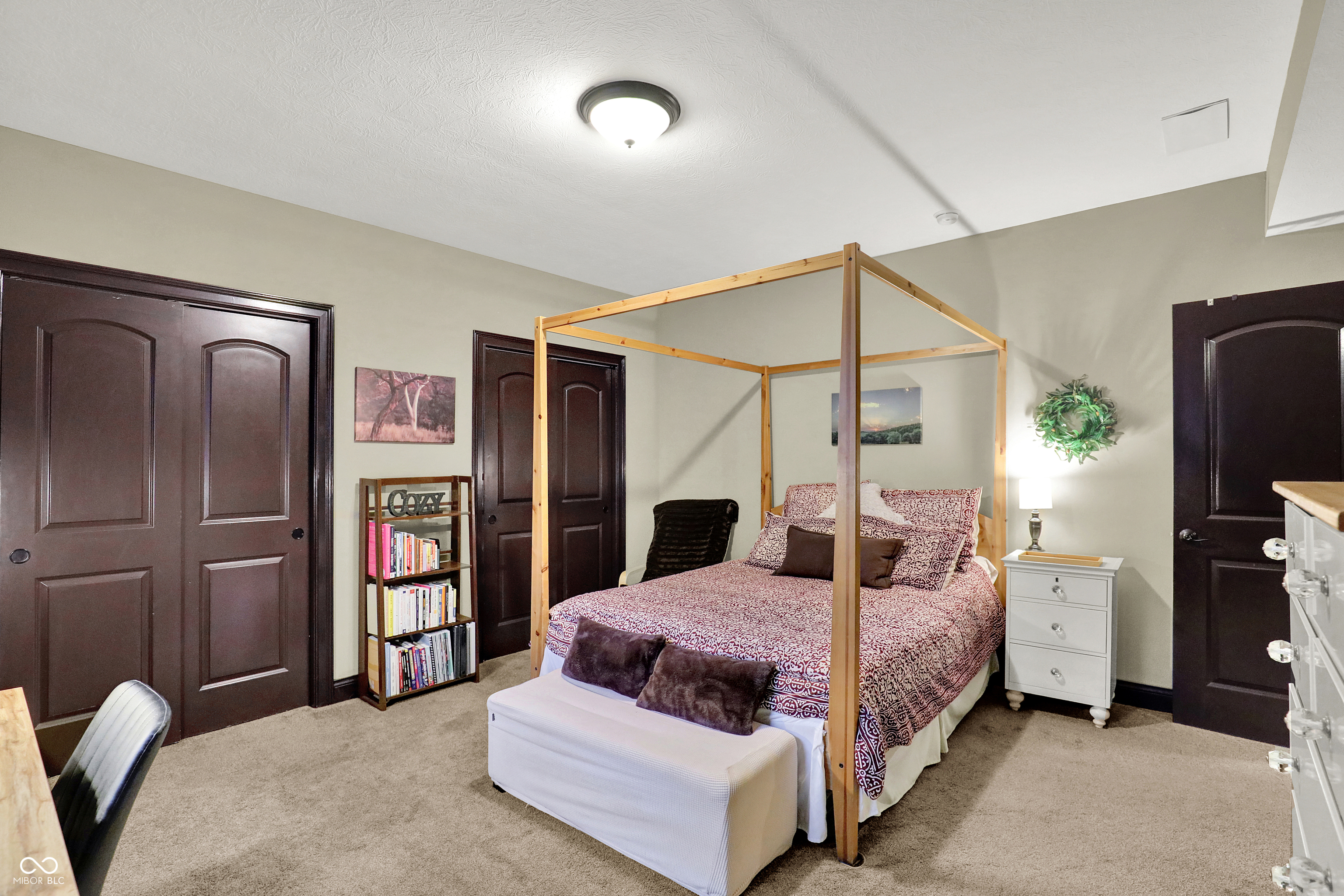 15529 Mission Hills Drive