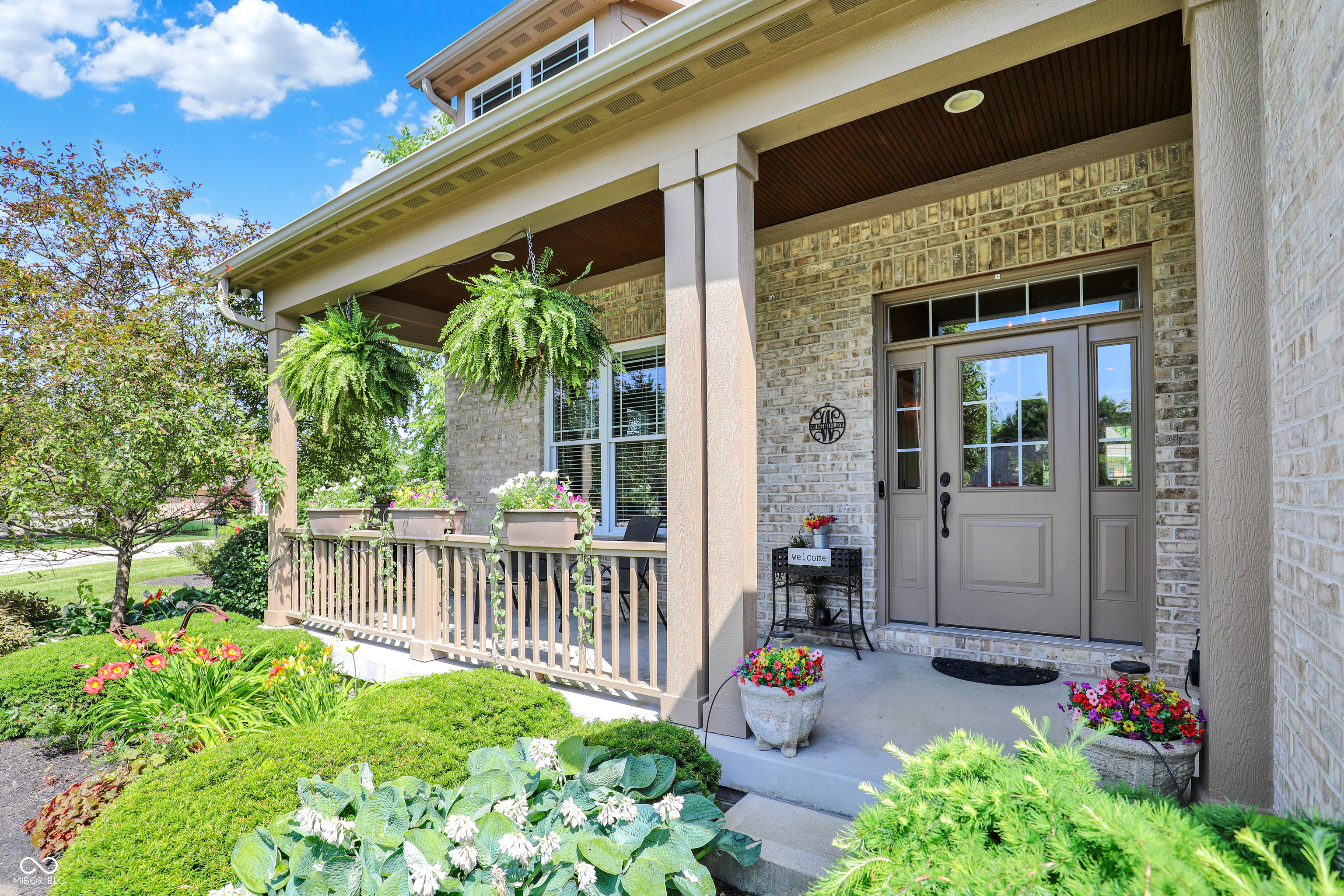 15529 Mission Hills Drive