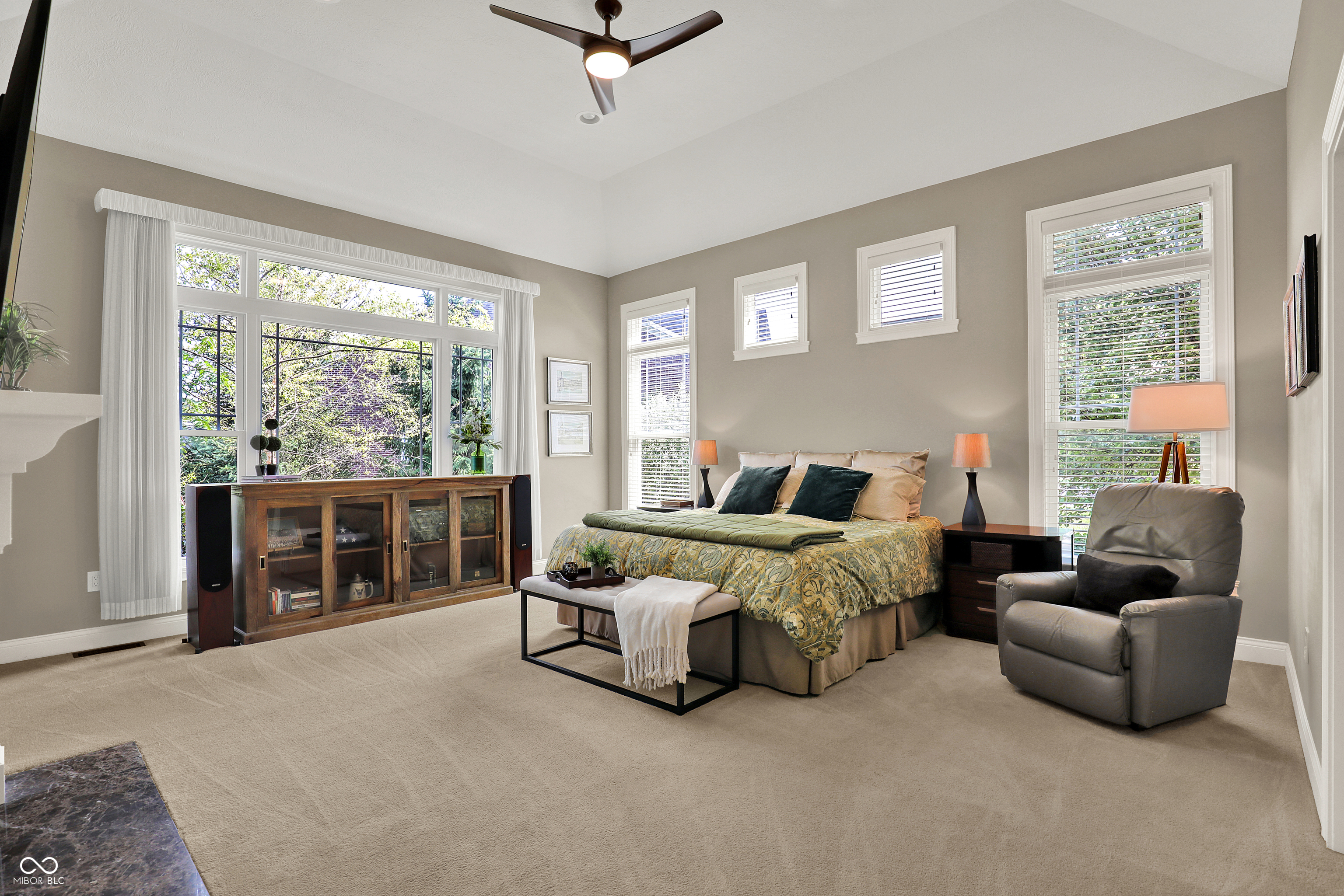 15529 Mission Hills Drive