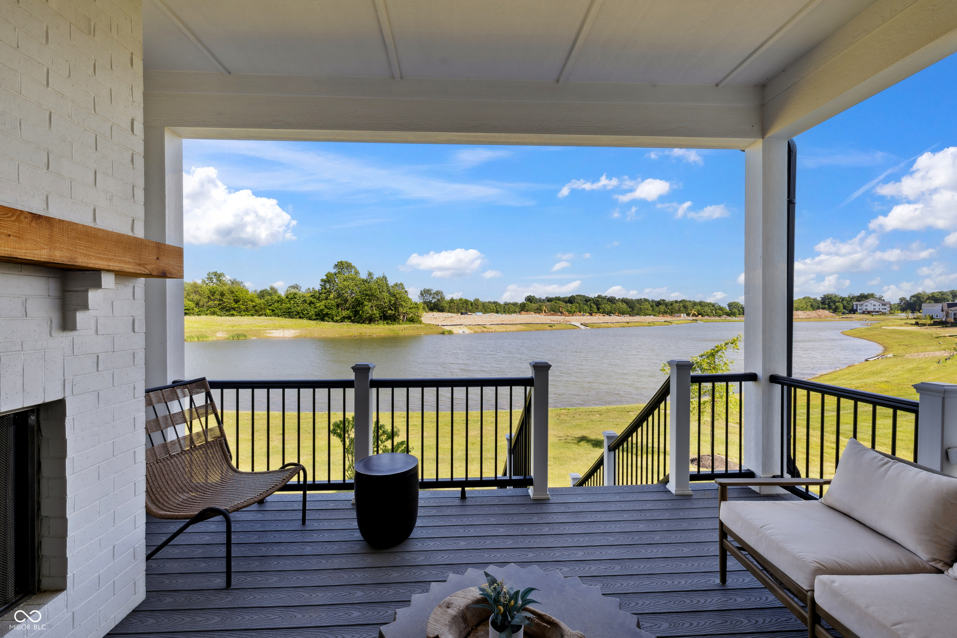 1414 Chatham Hills Boulevard