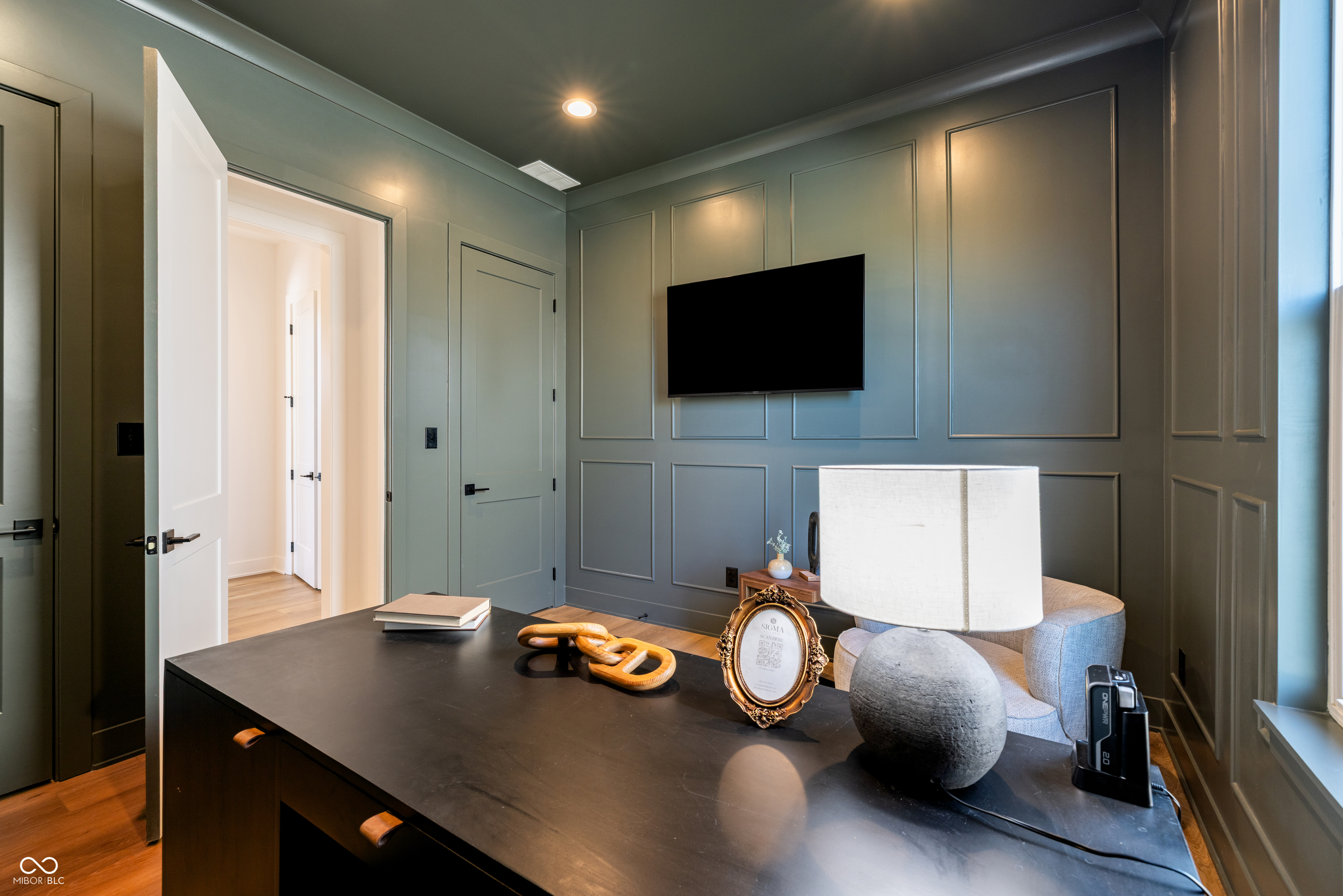 1414 Chatham Hills Boulevard