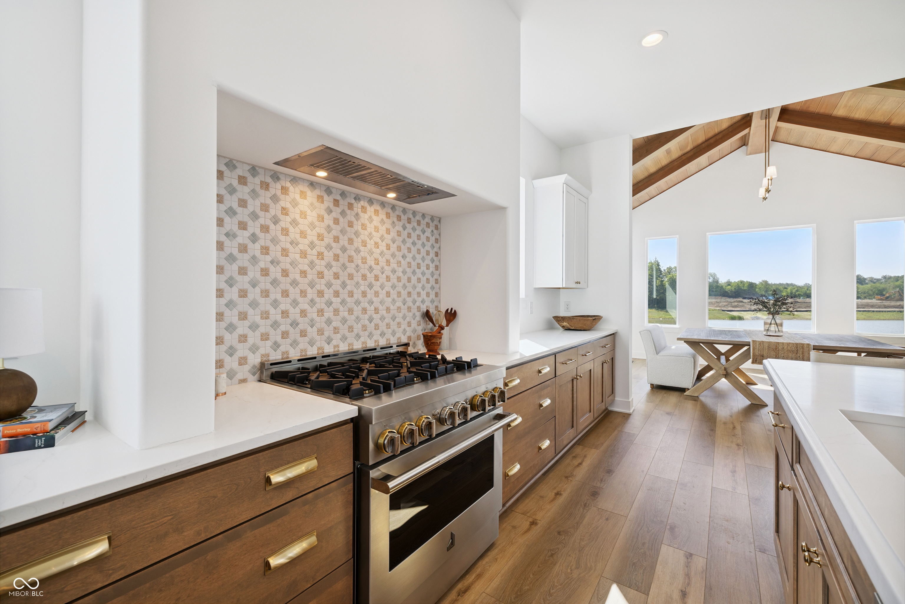 1414 Chatham Hills Boulevard