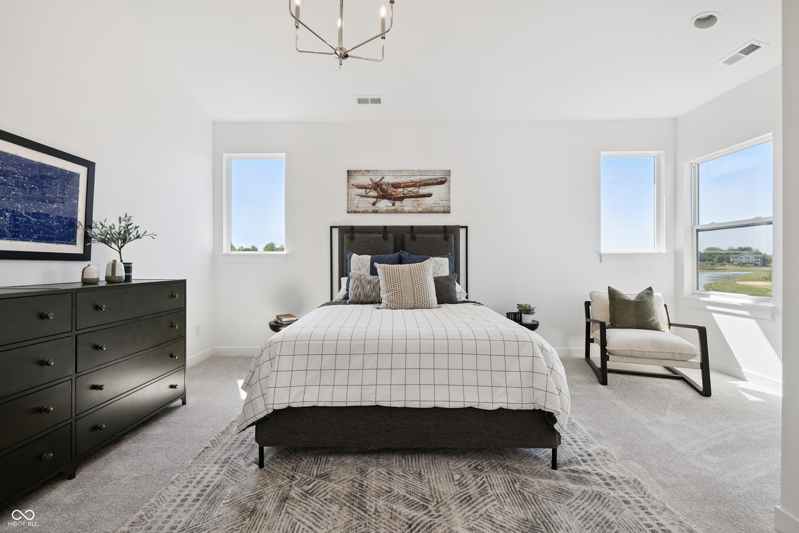 1414 Chatham Hills Boulevard