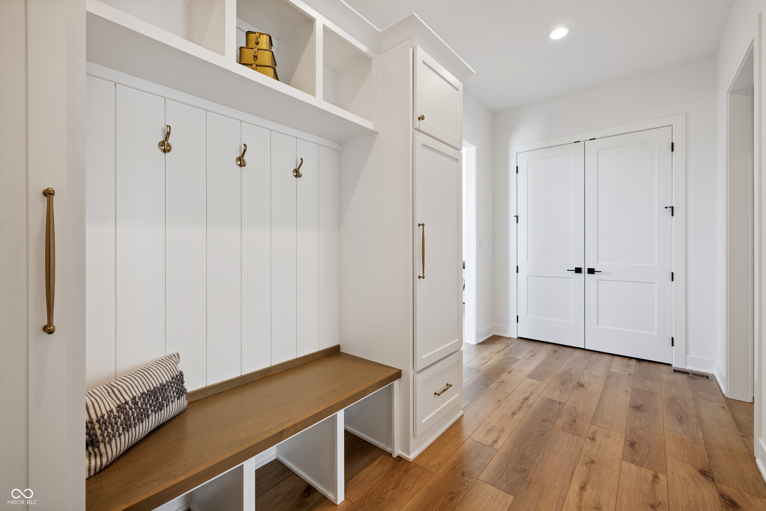 1414 Chatham Hills Boulevard