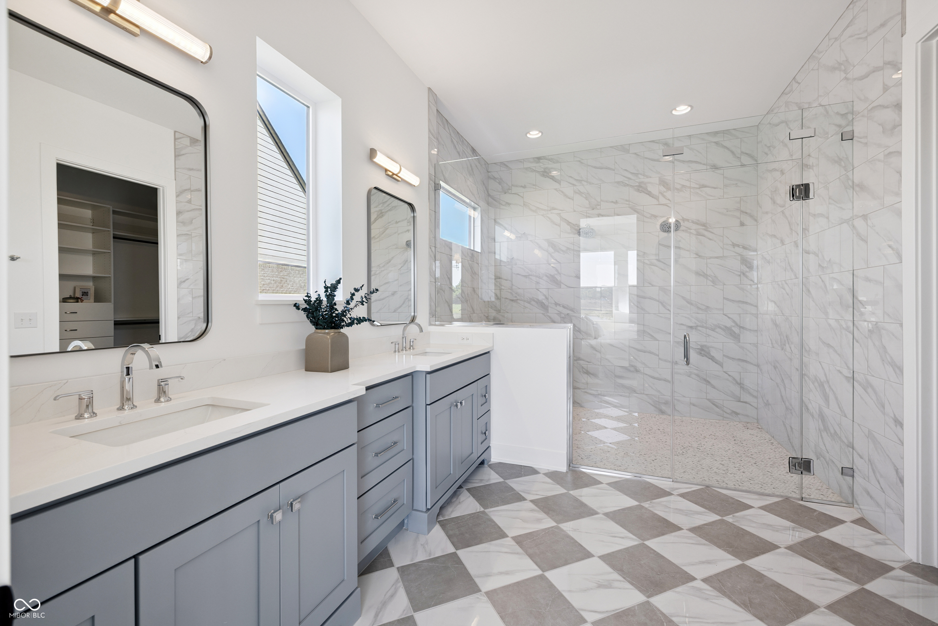 1414 Chatham Hills Boulevard