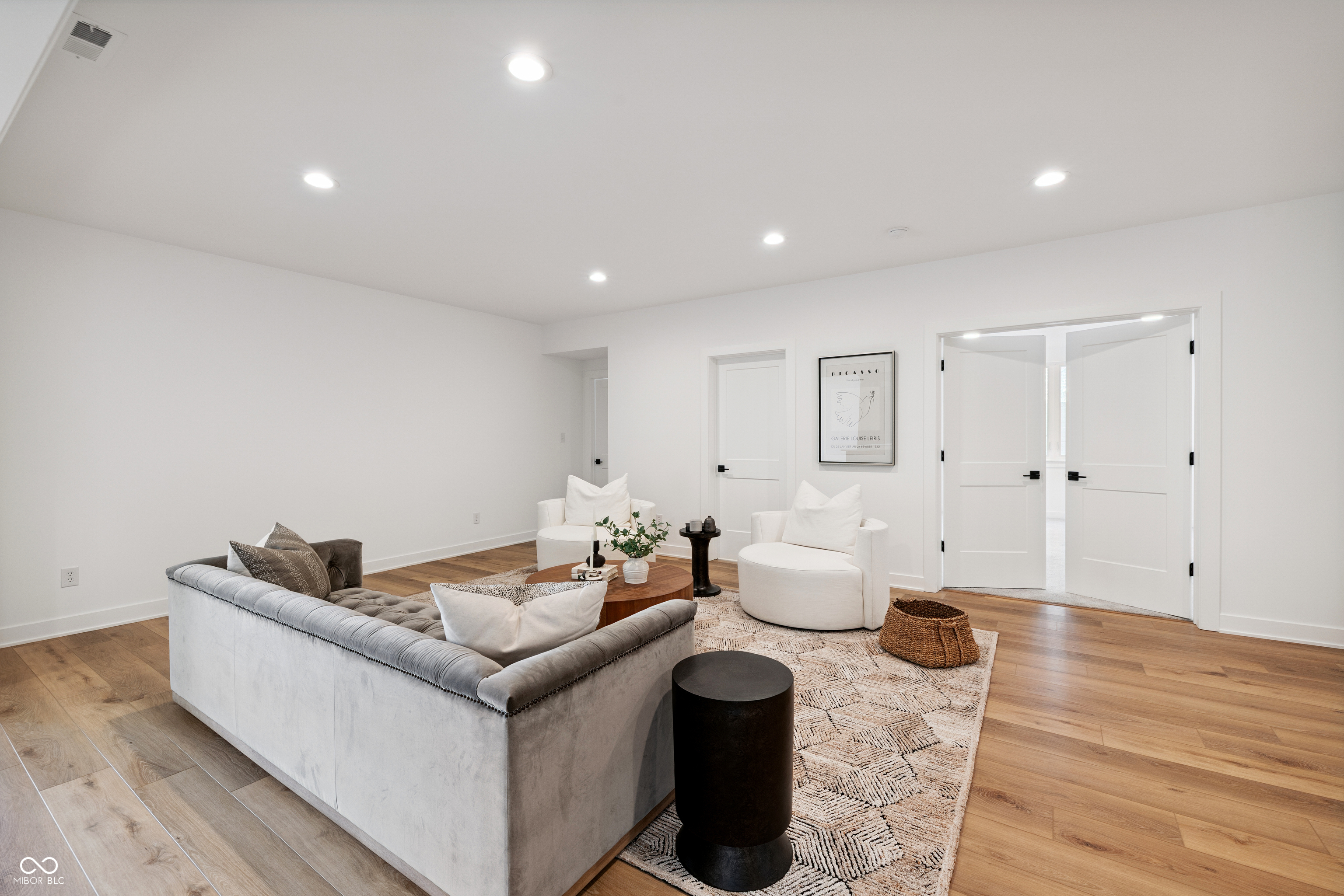 1414 Chatham Hills Boulevard