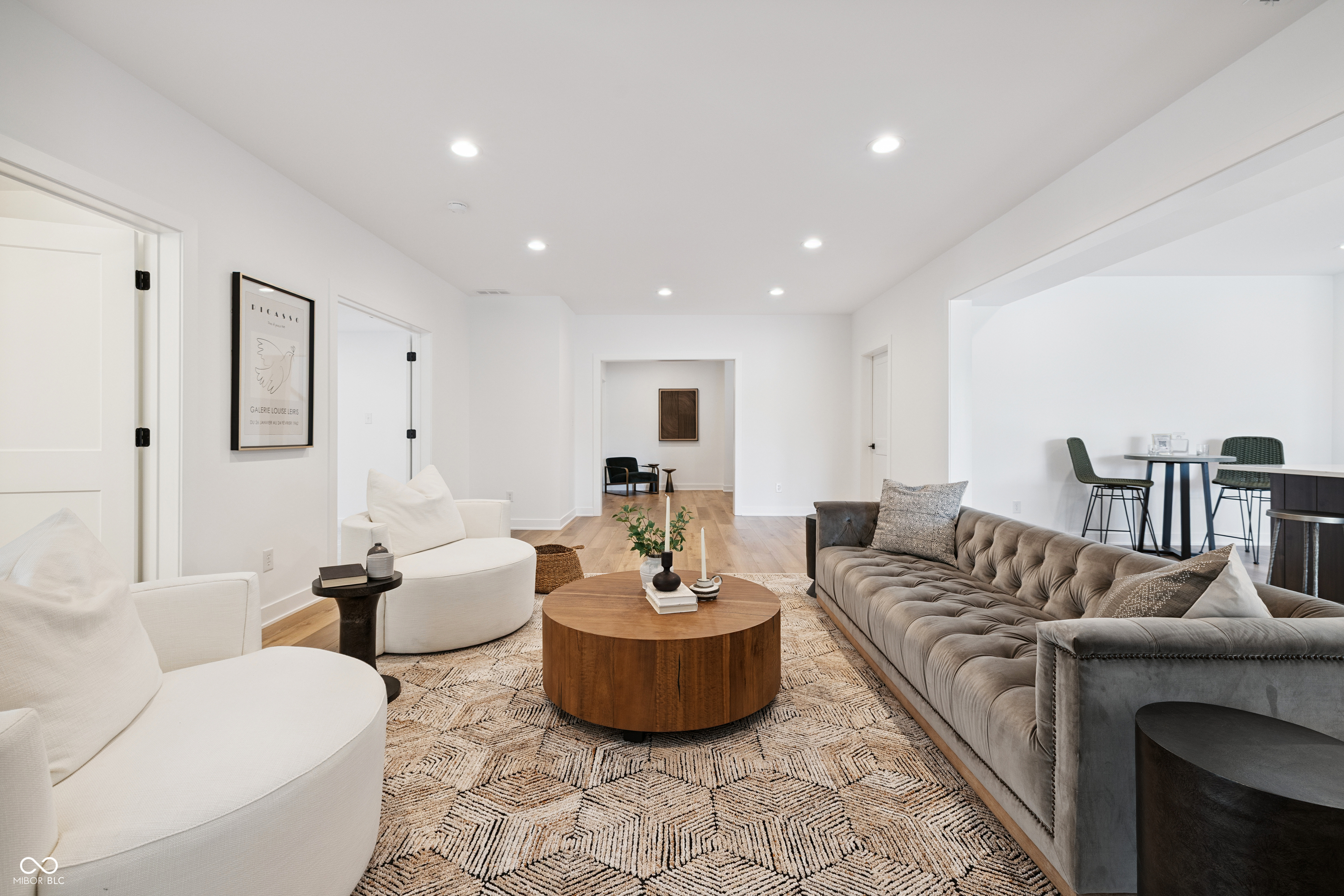 1414 Chatham Hills Boulevard