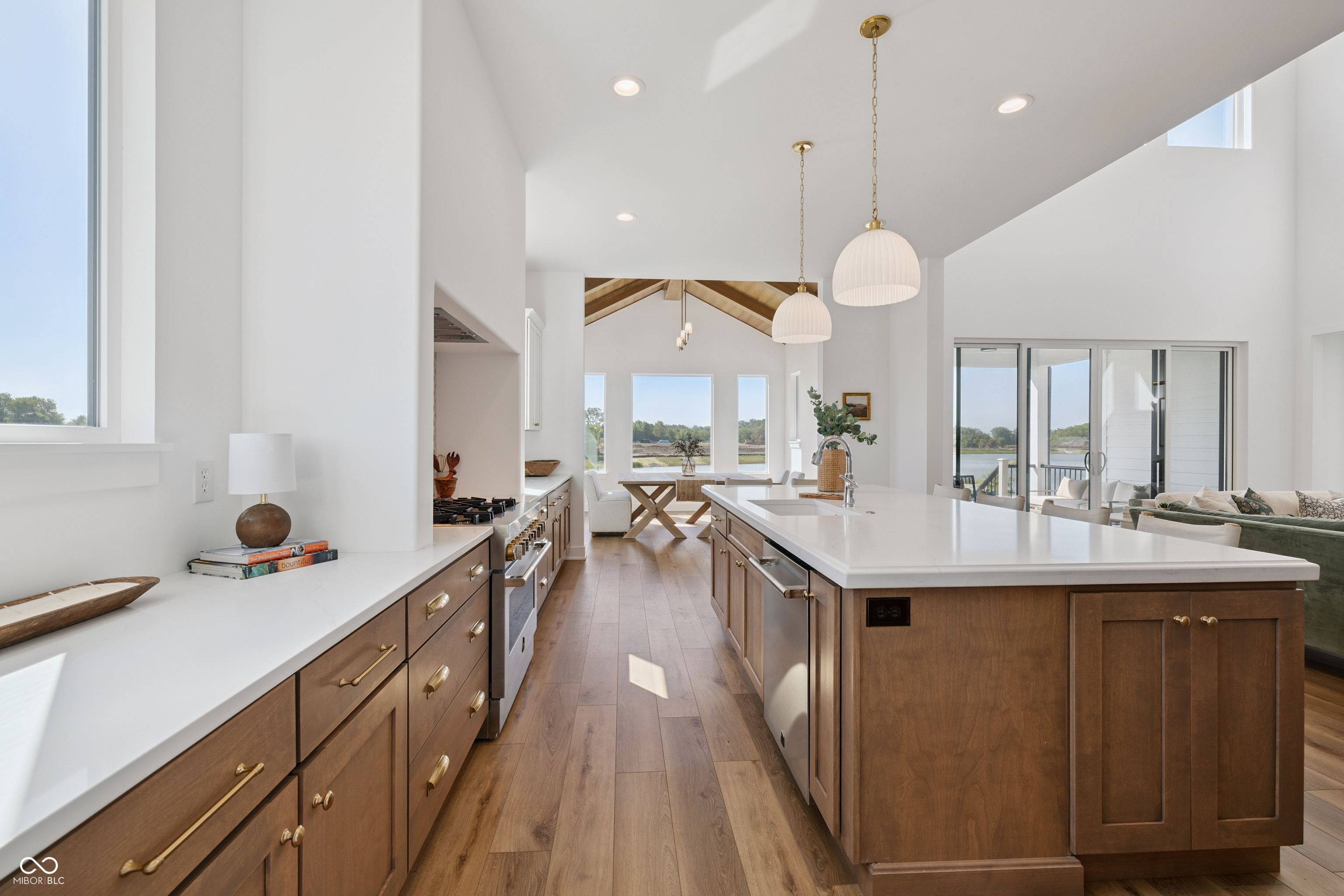 1414 Chatham Hills Boulevard