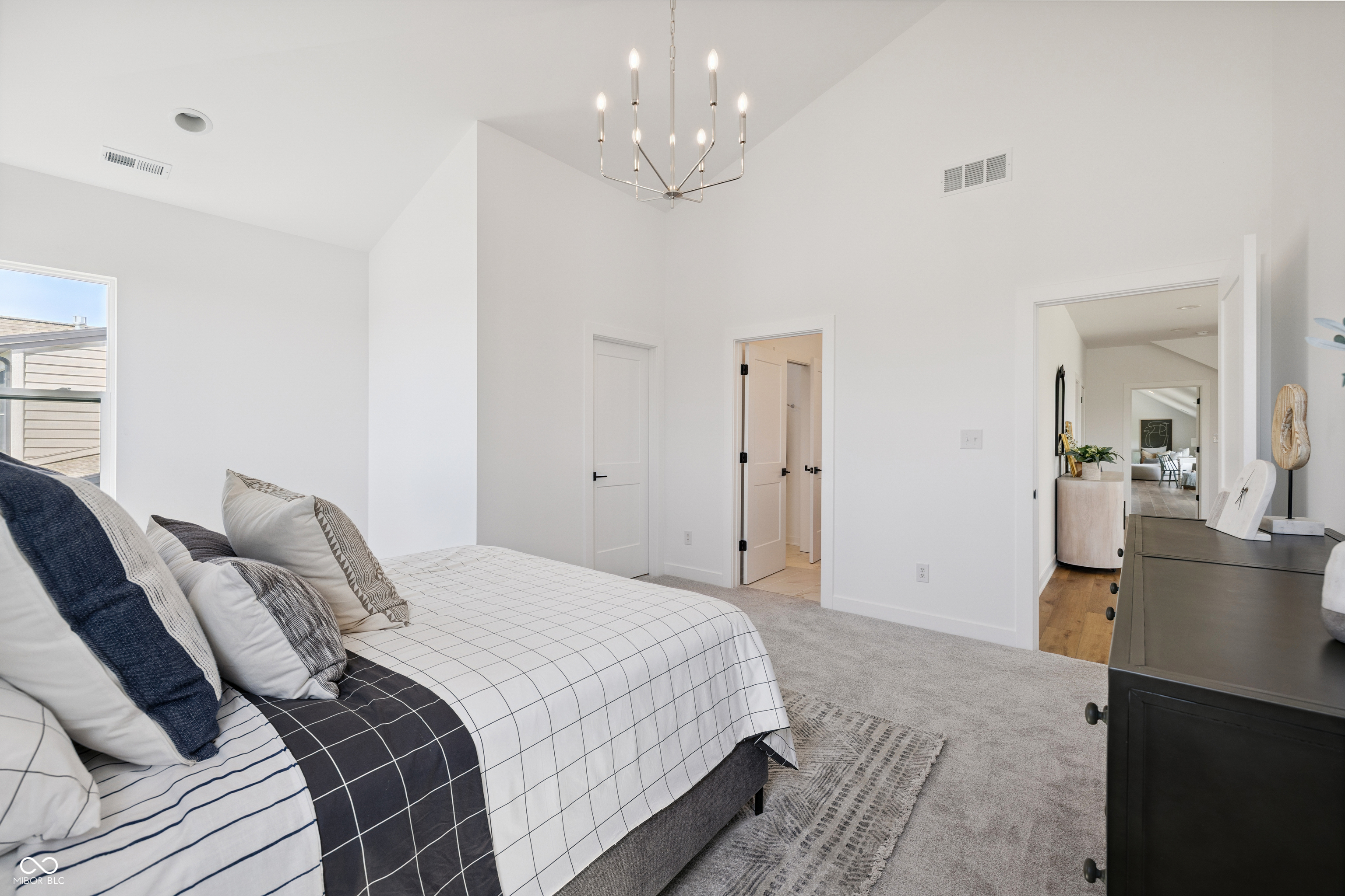 1414 Chatham Hills Boulevard