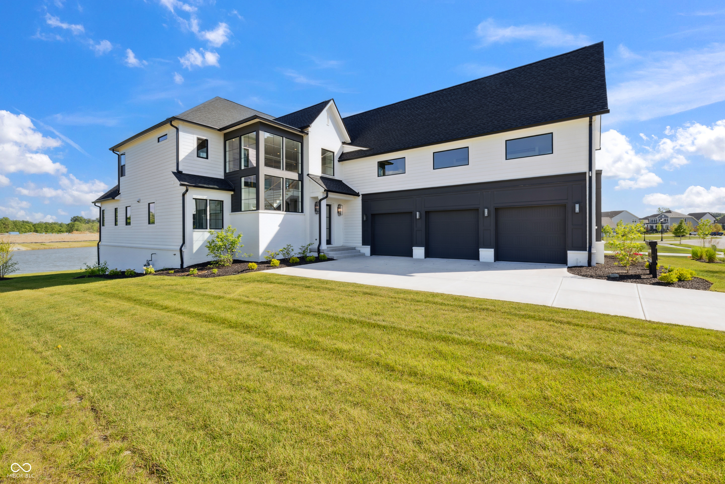 1414 Chatham Hills Boulevard