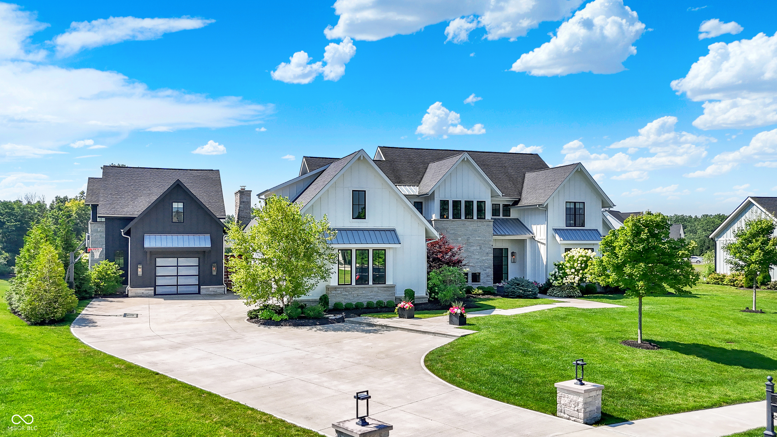 15919 Oak Park