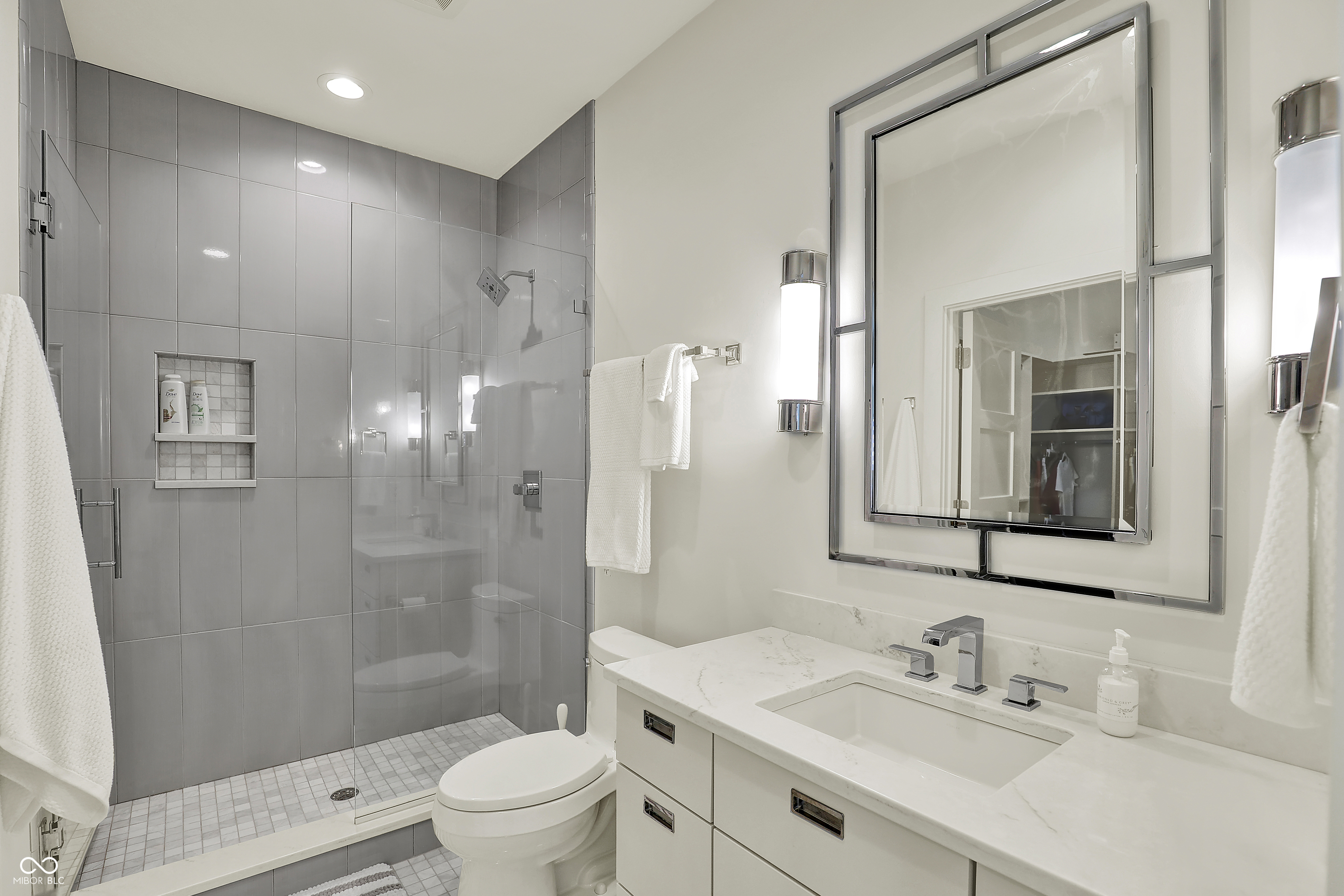15919 Oak Park