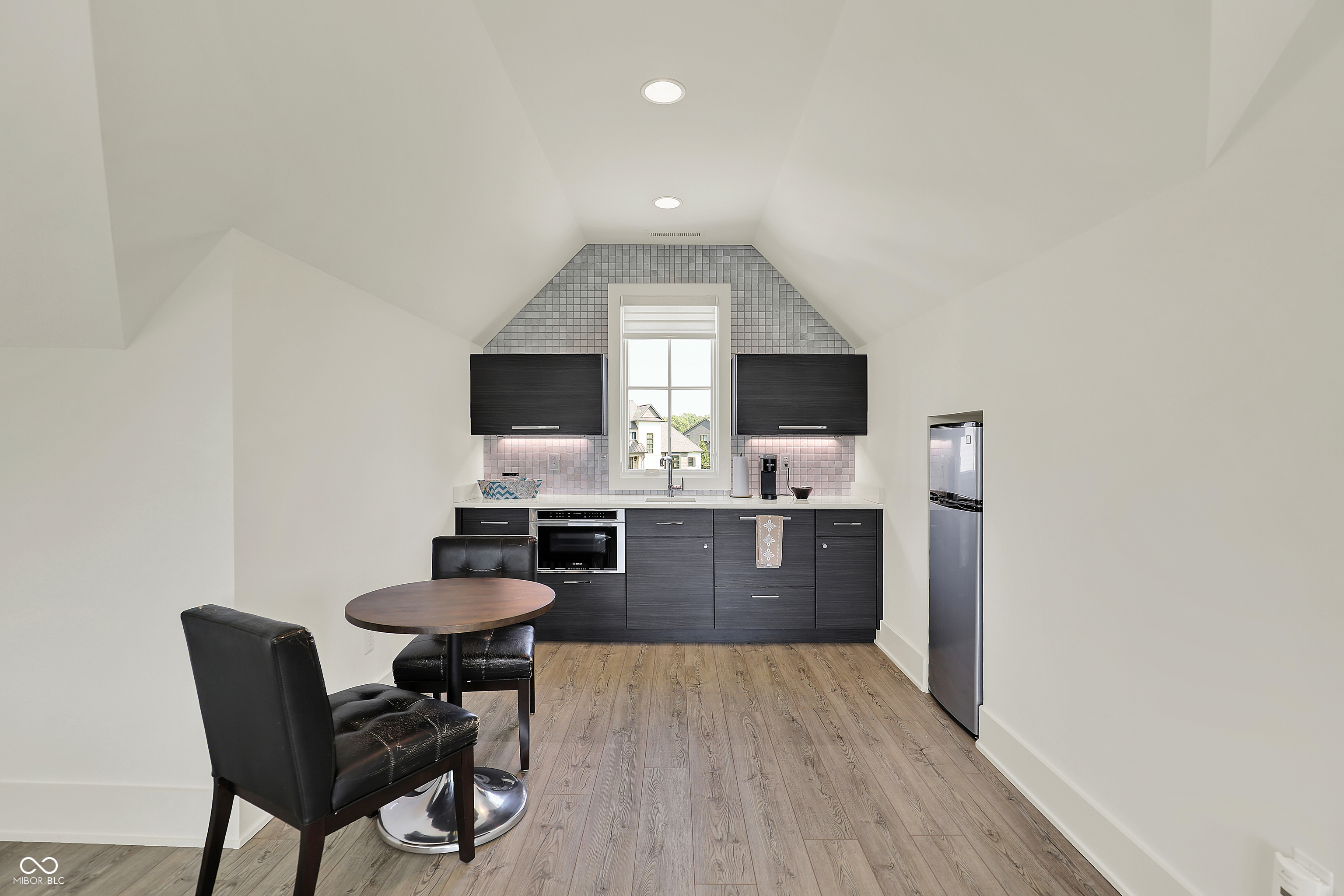 15919 Oak Park