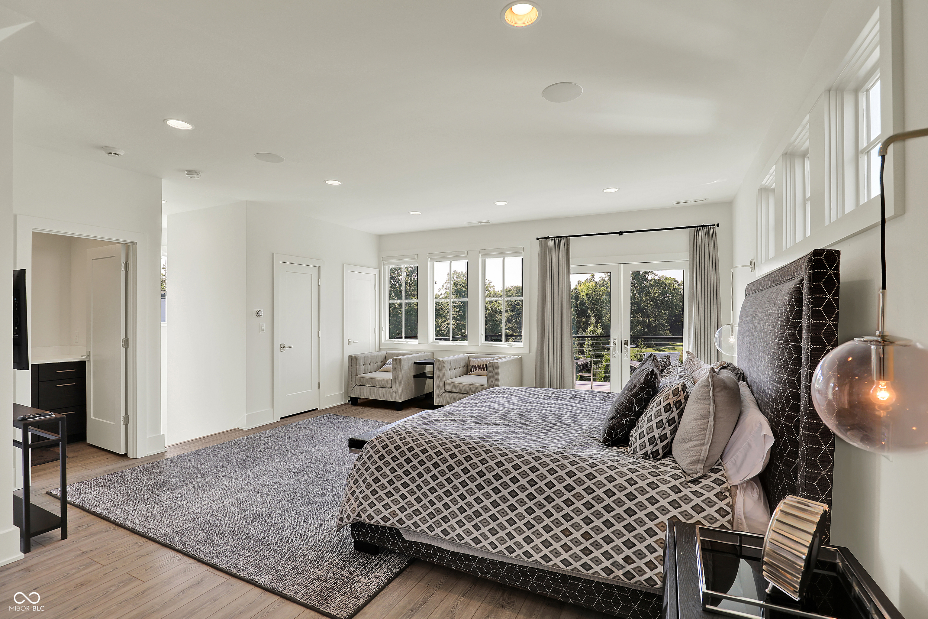 15919 Oak Park