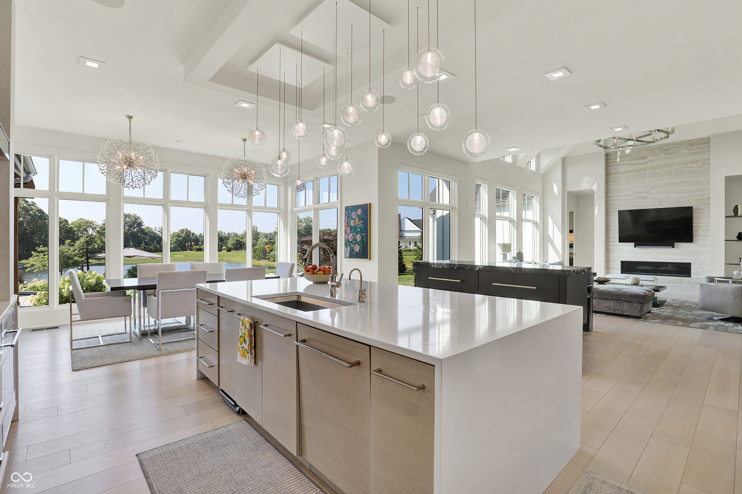 15919 Oak Park