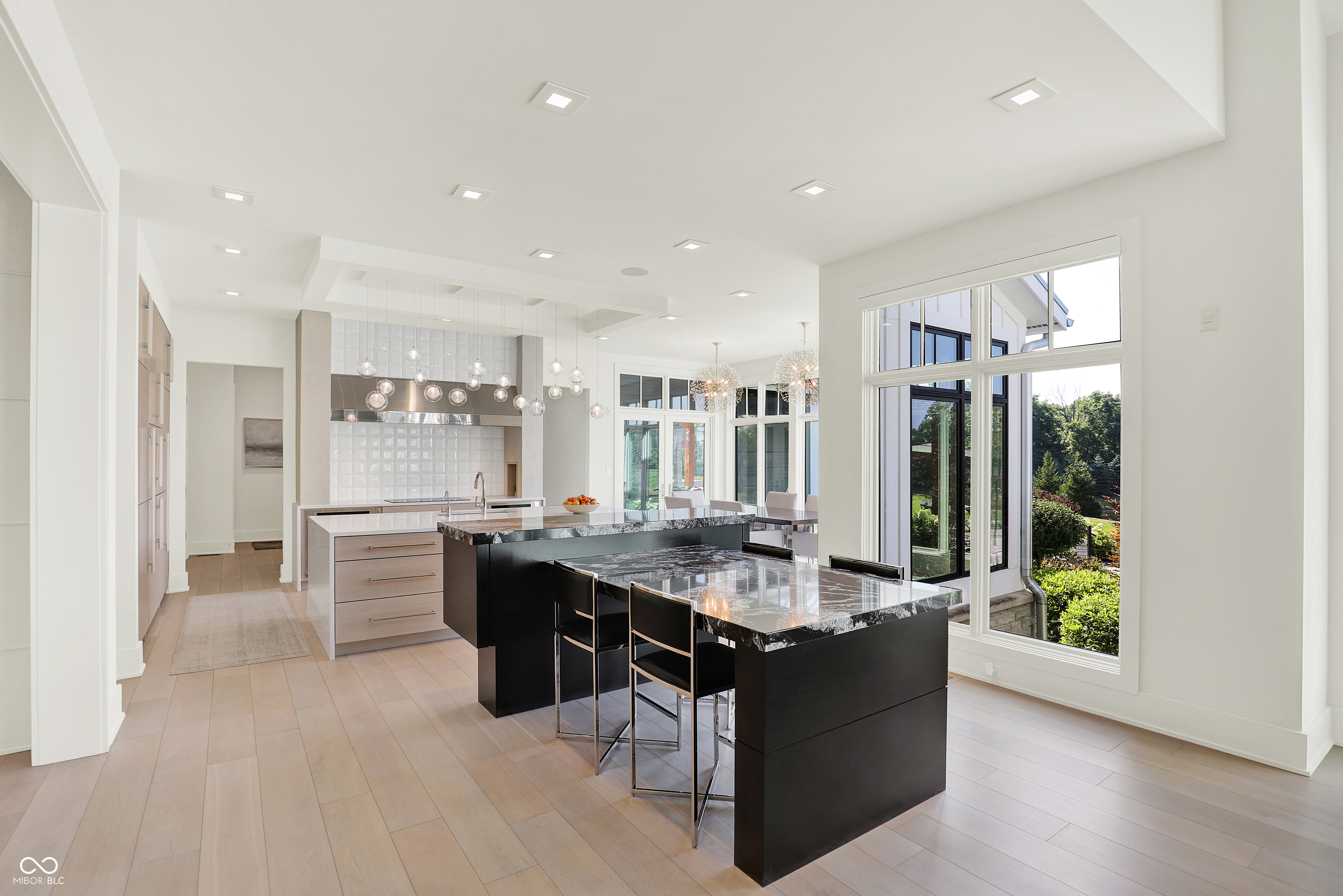 15919 Oak Park