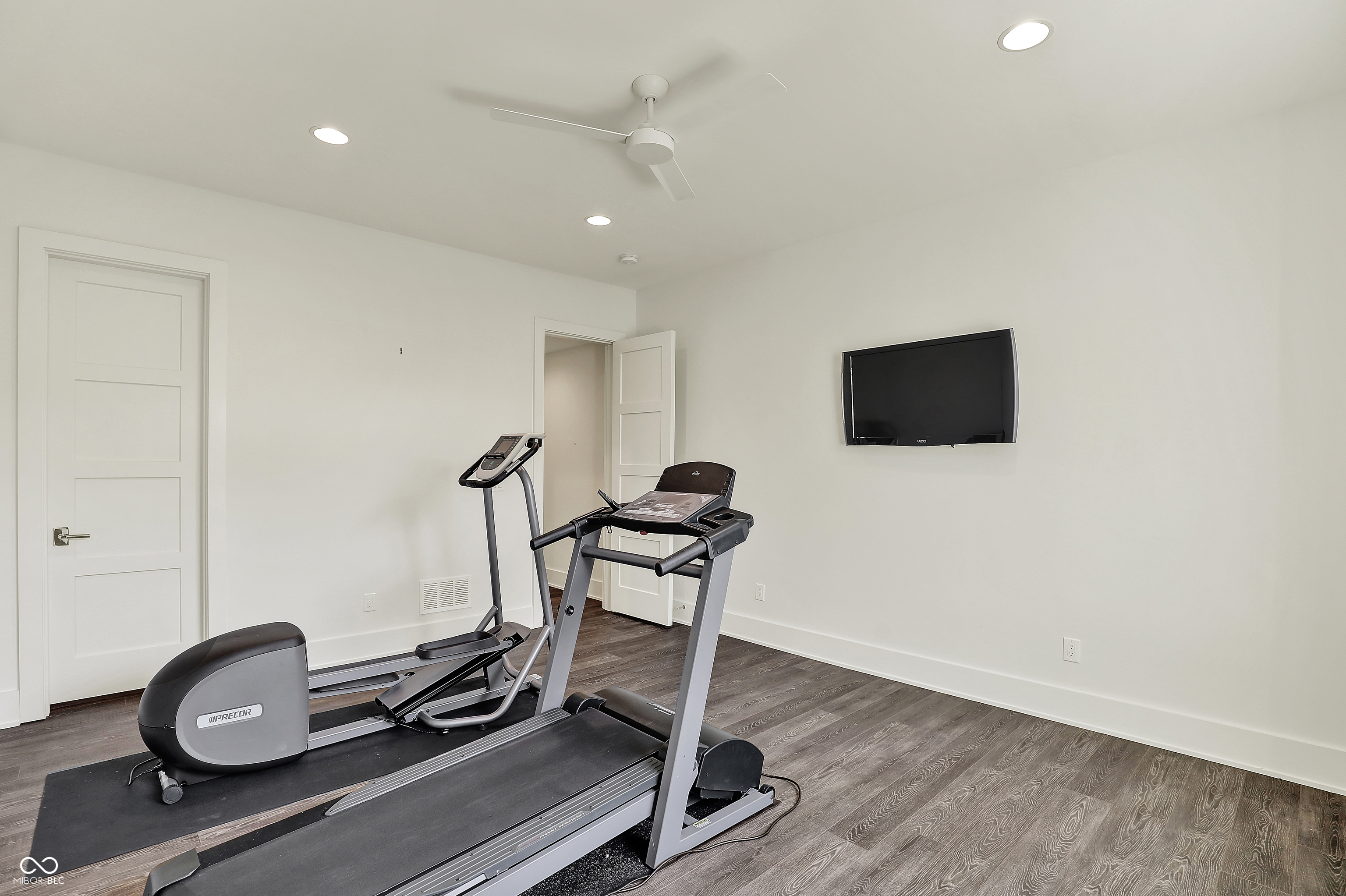 15919 Oak Park