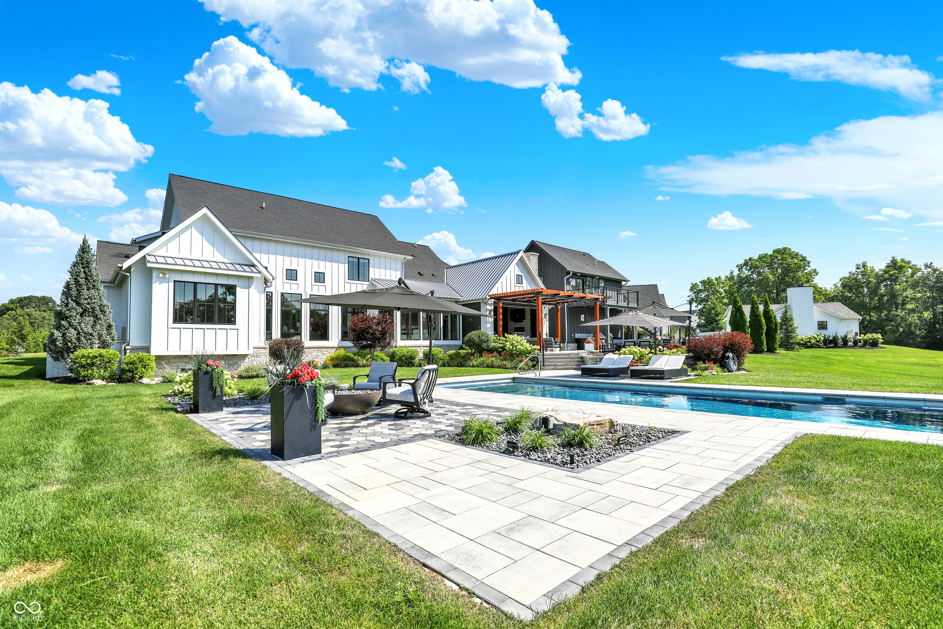 15919 Oak Park