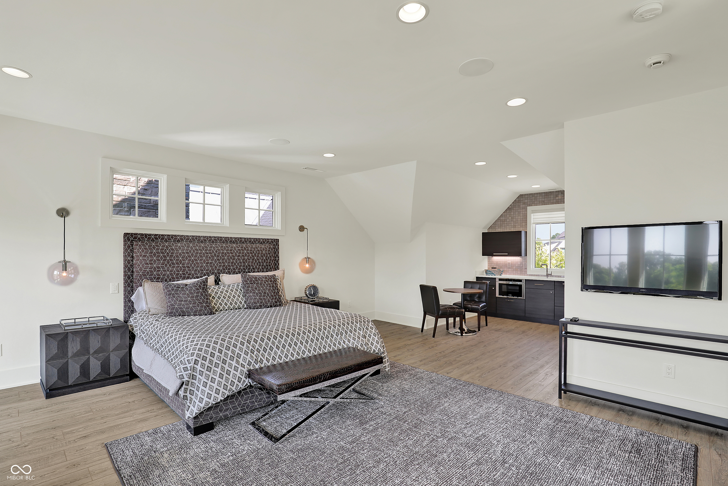 15919 Oak Park