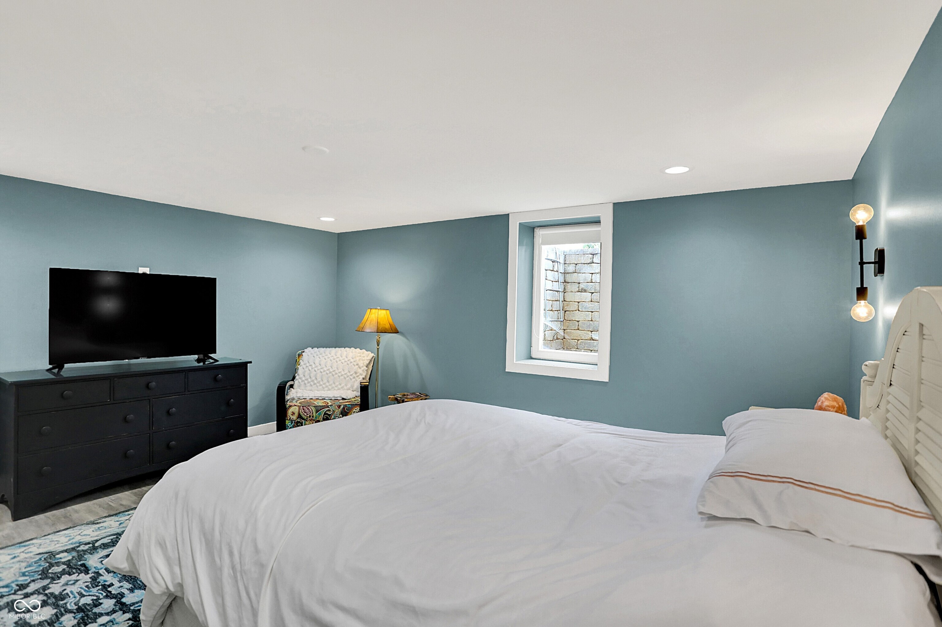 140 Carmelview Drive