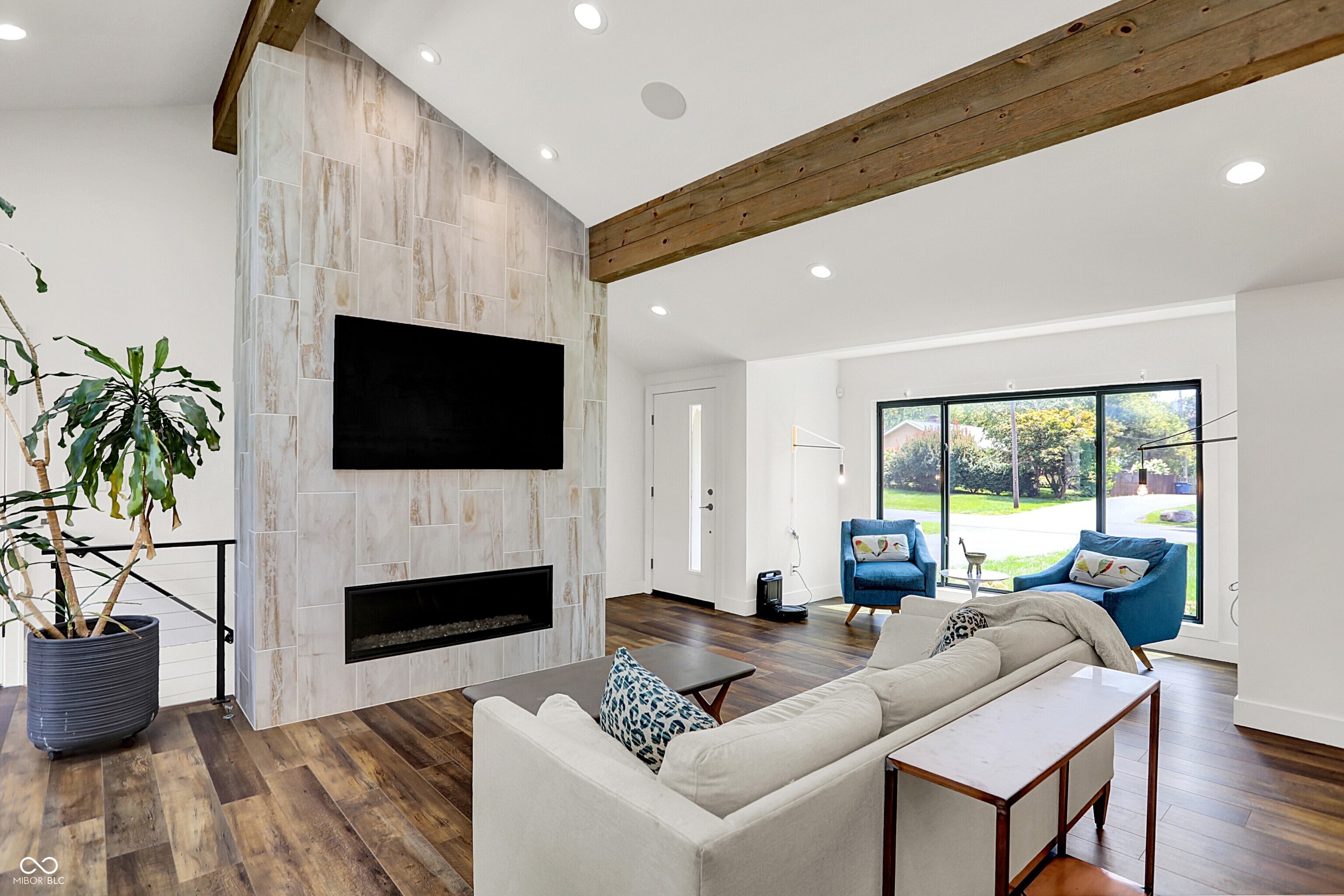 140 Carmelview Drive