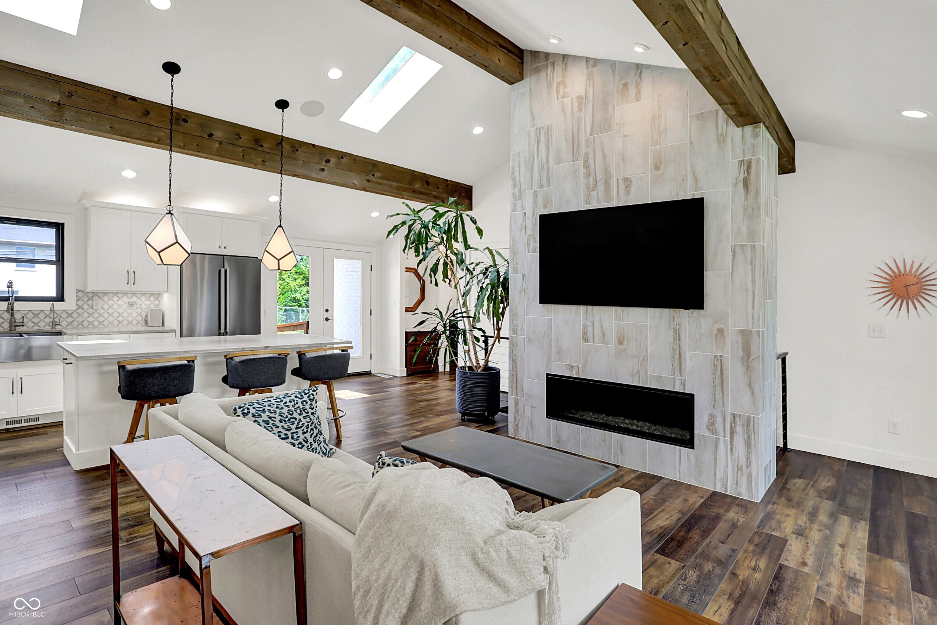 140 Carmelview Drive