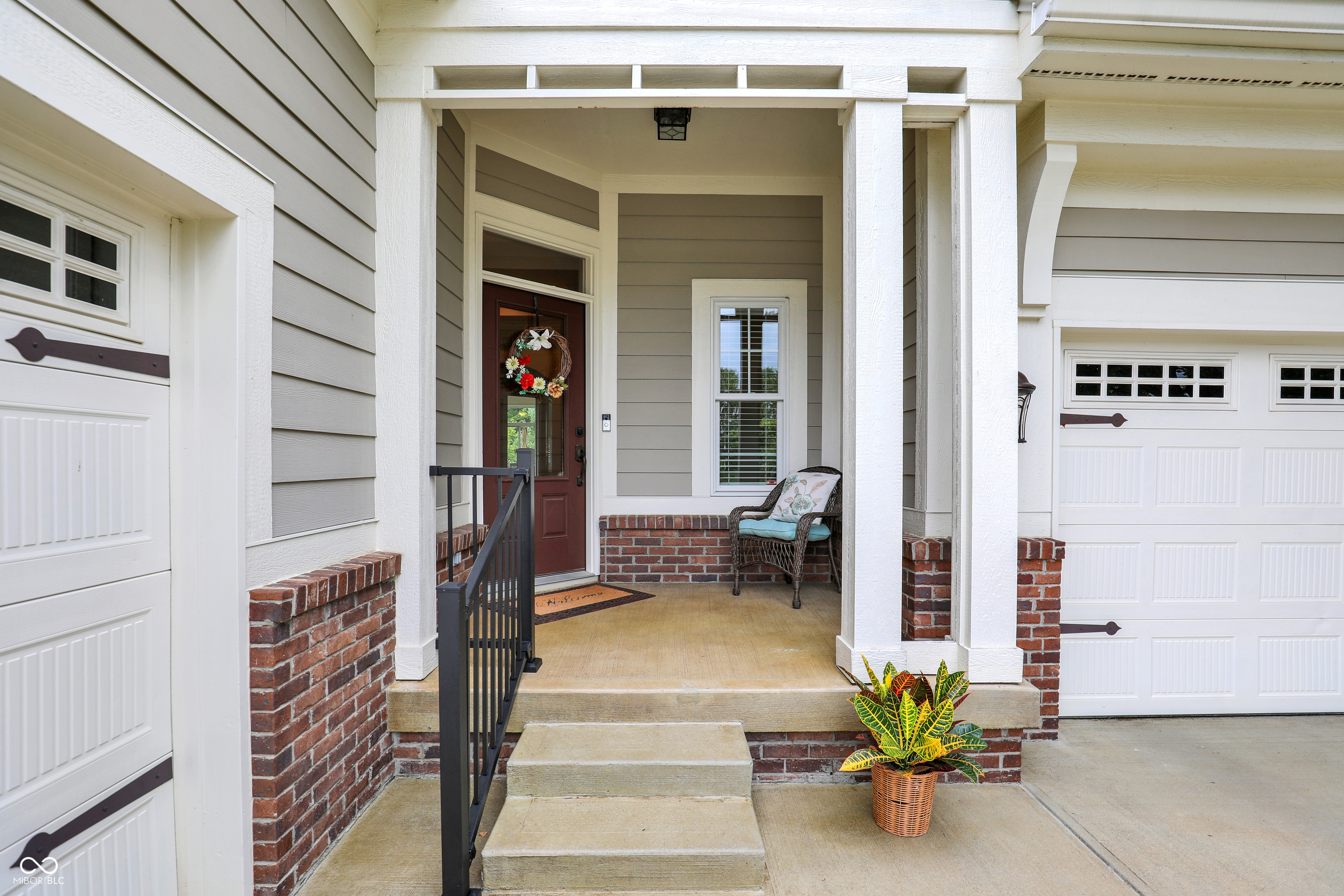 15689 Bethpage Trail