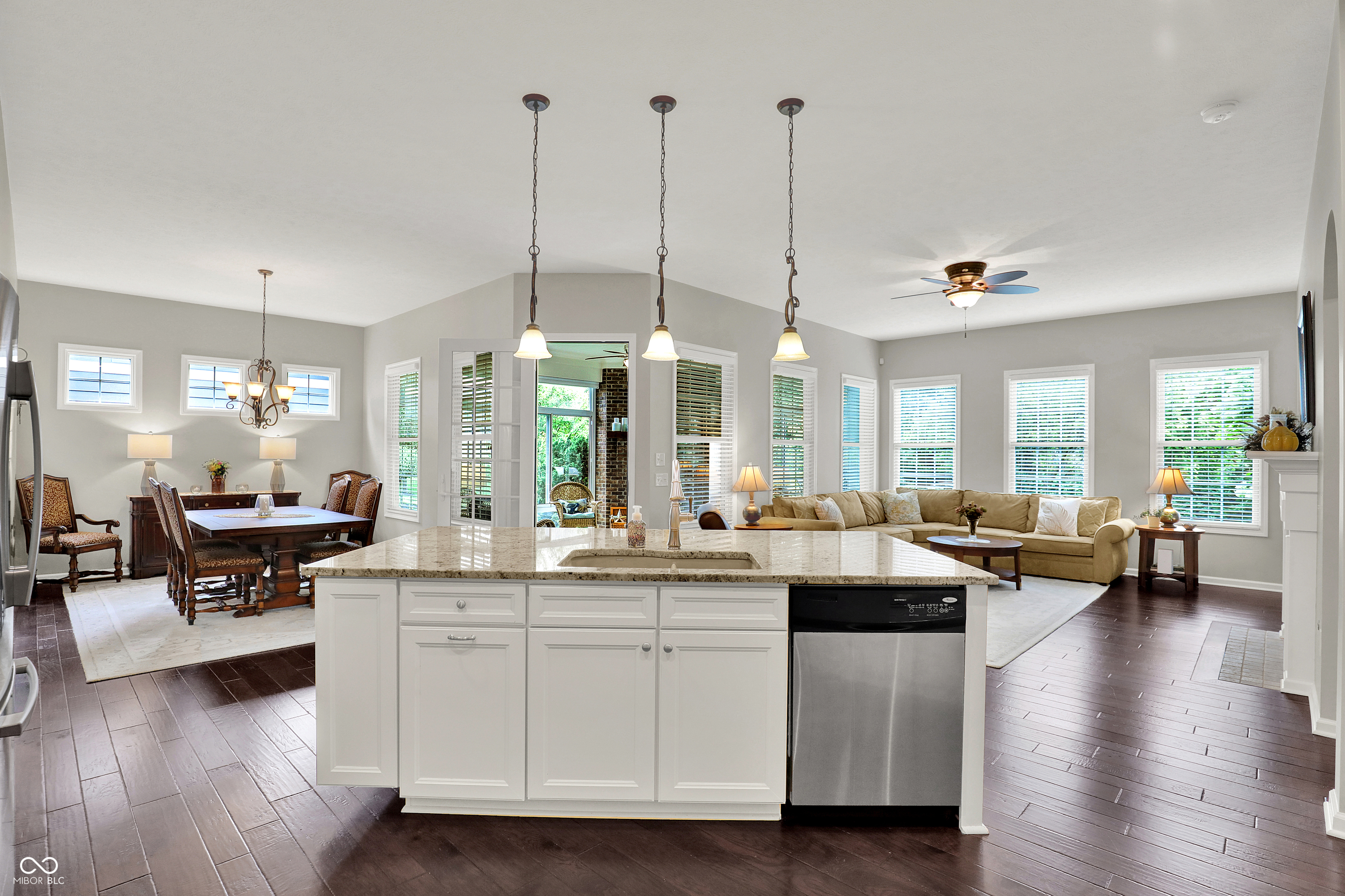 15689 Bethpage Trail