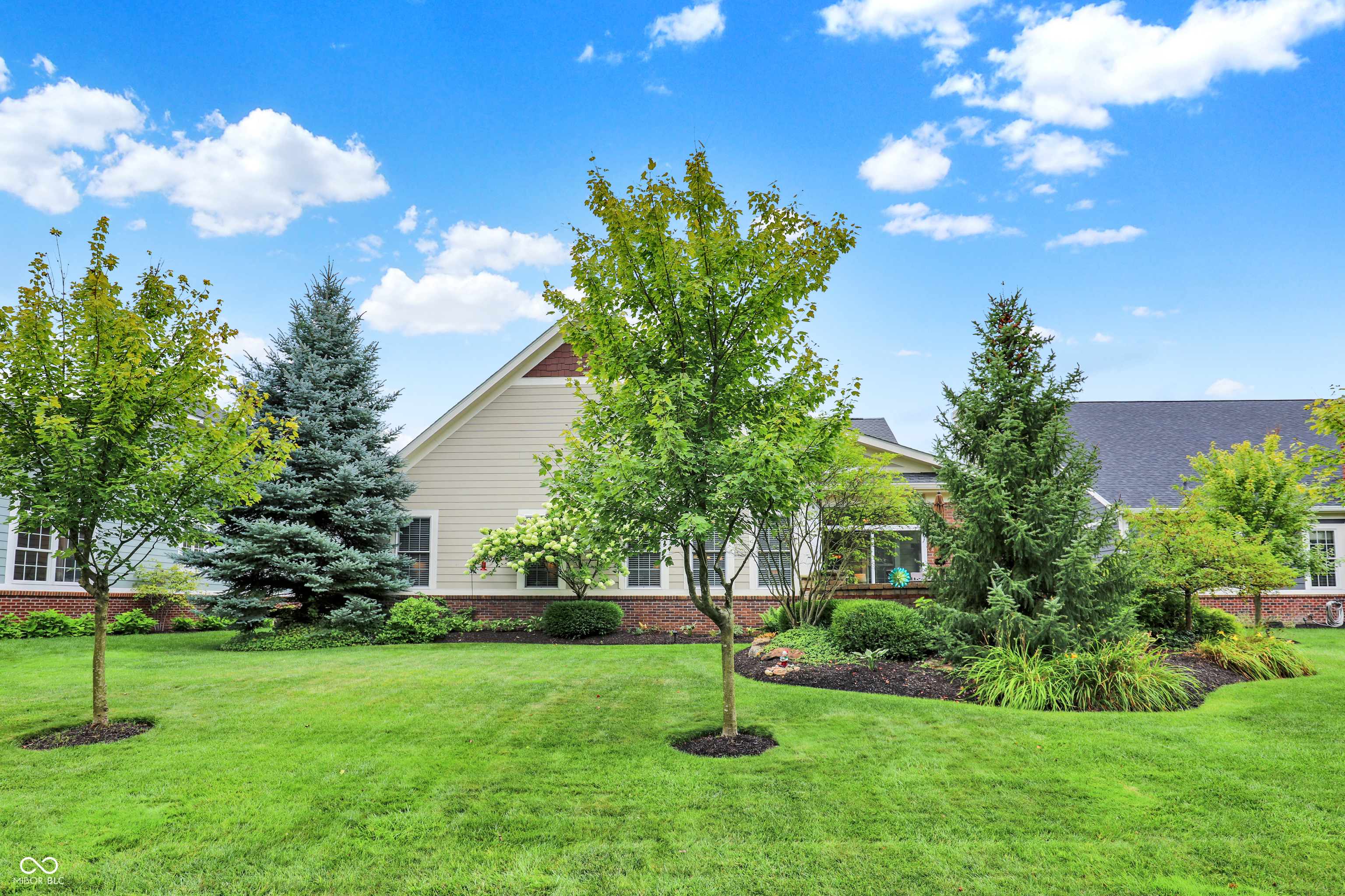15689 Bethpage Trail