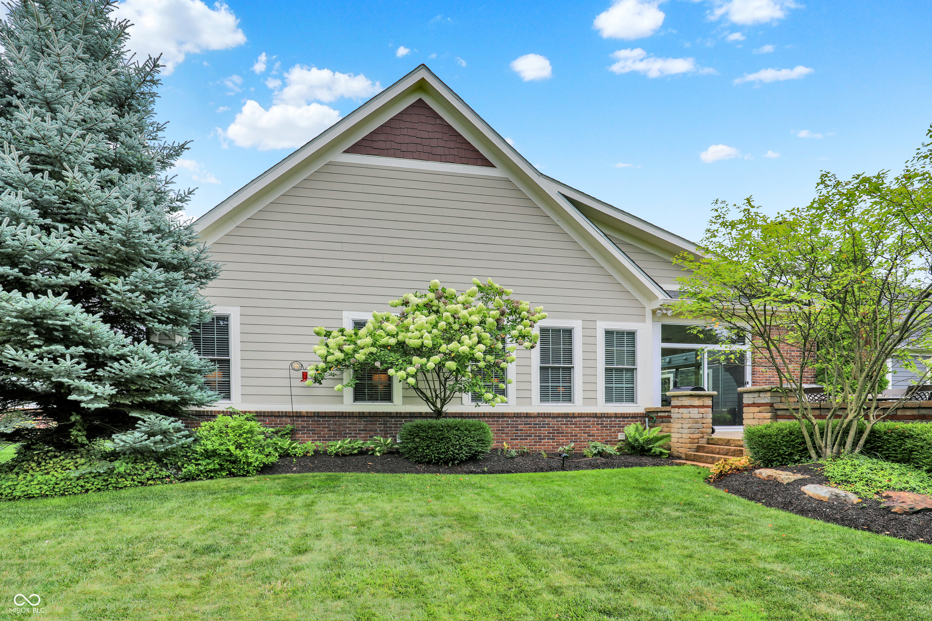 15689 Bethpage Trail