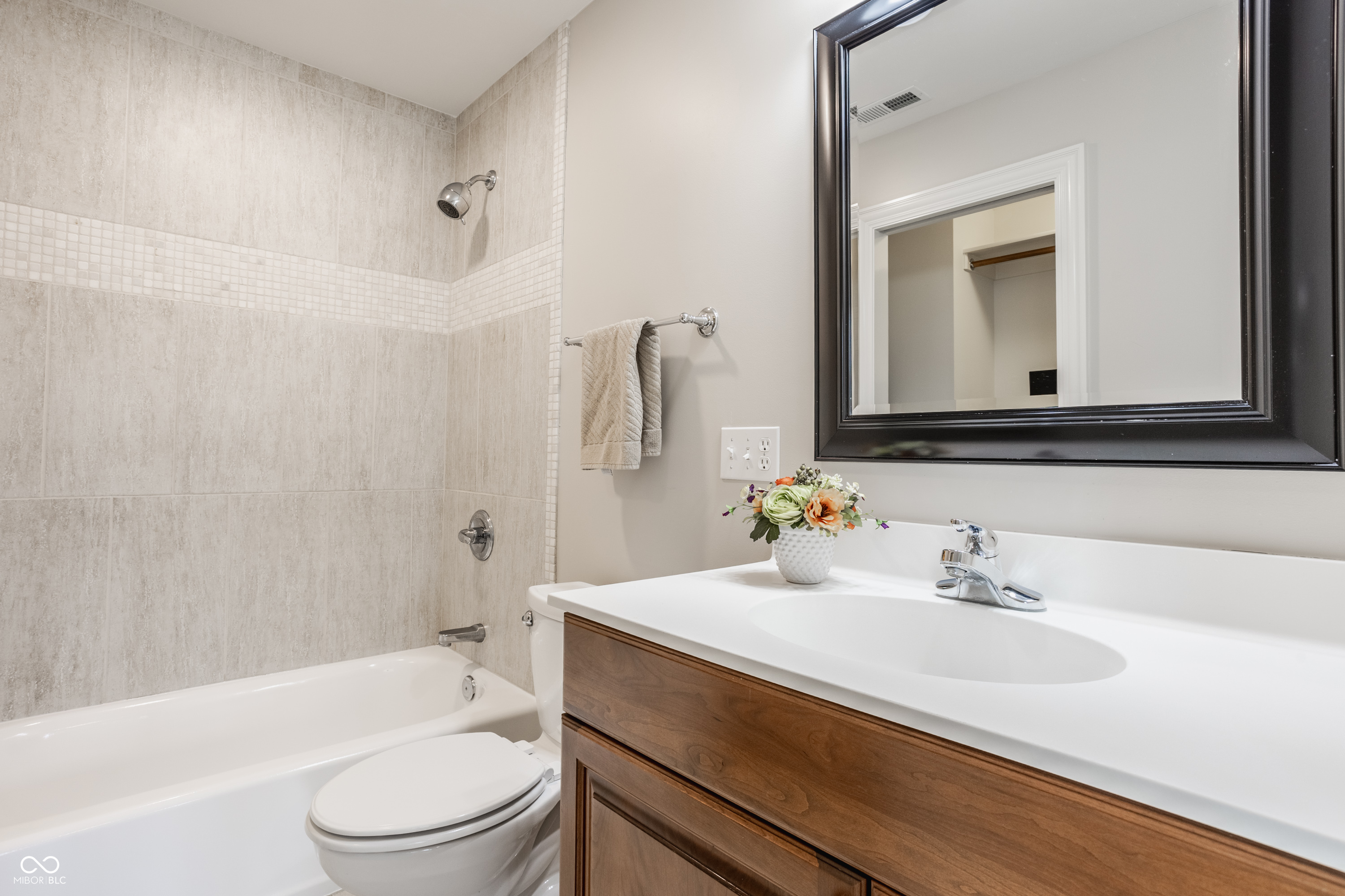 13018 Deerstyne Green Street