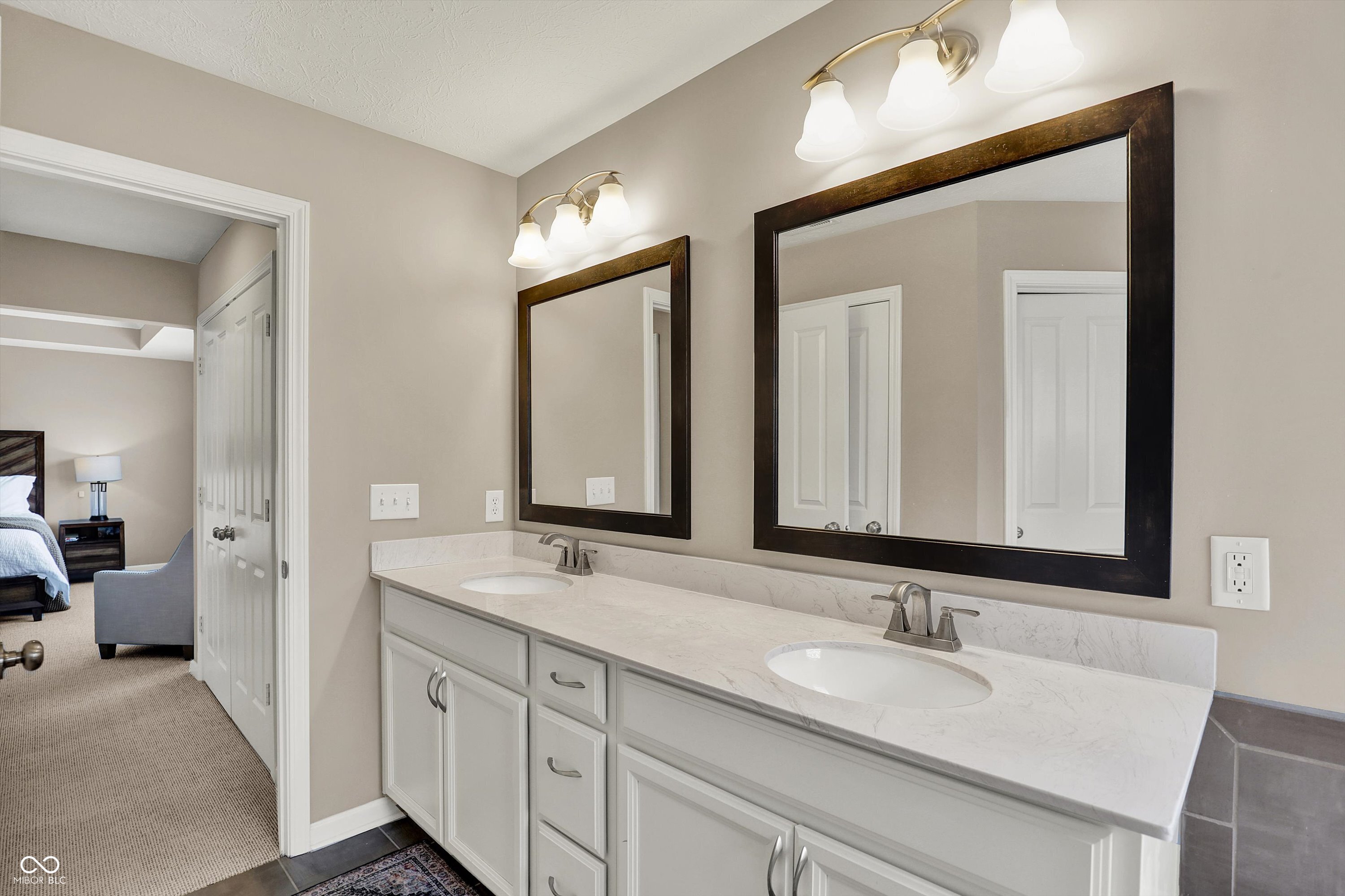 15047 Carrick Road