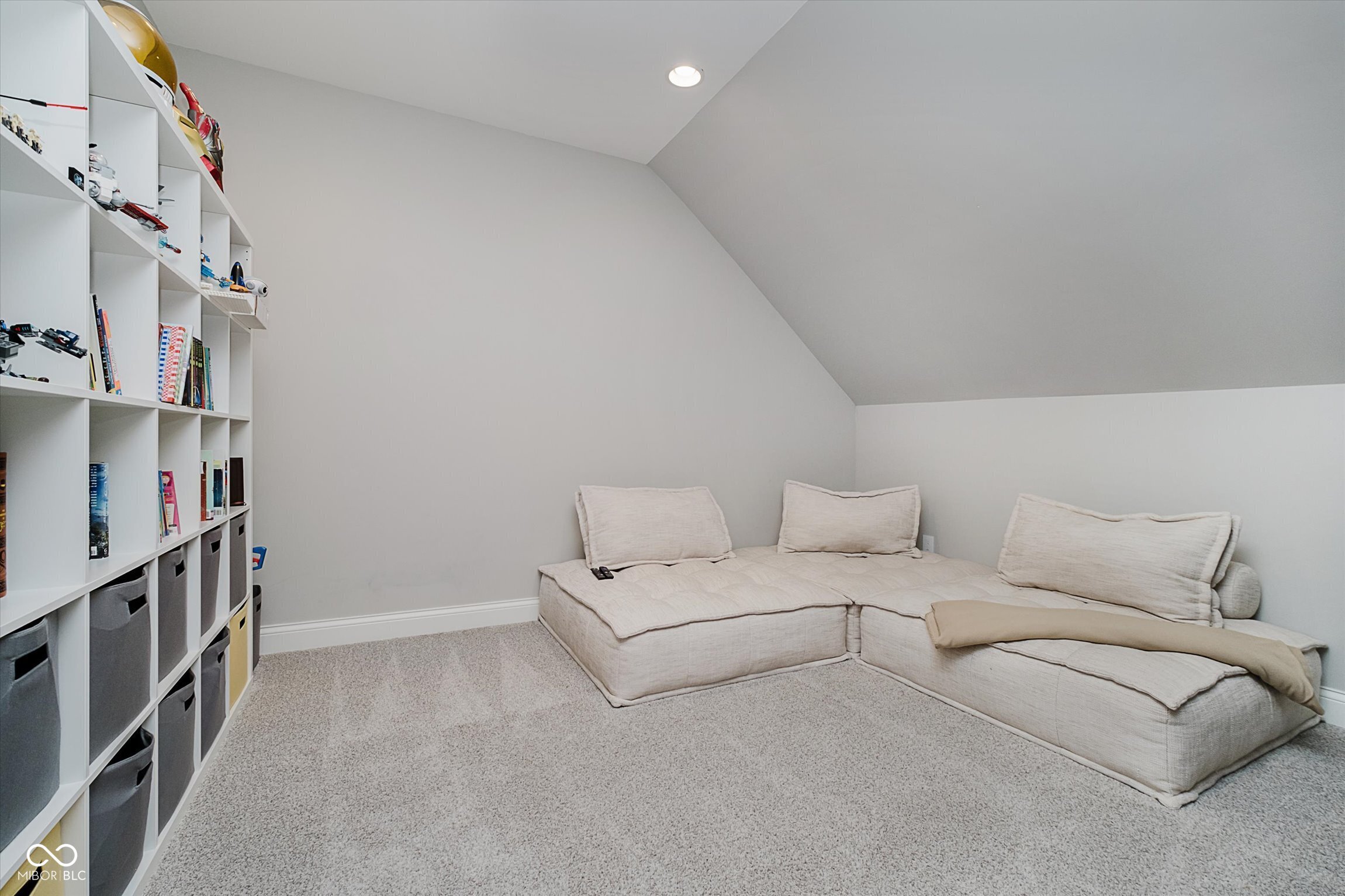 109 Chatham Hills Boulevard