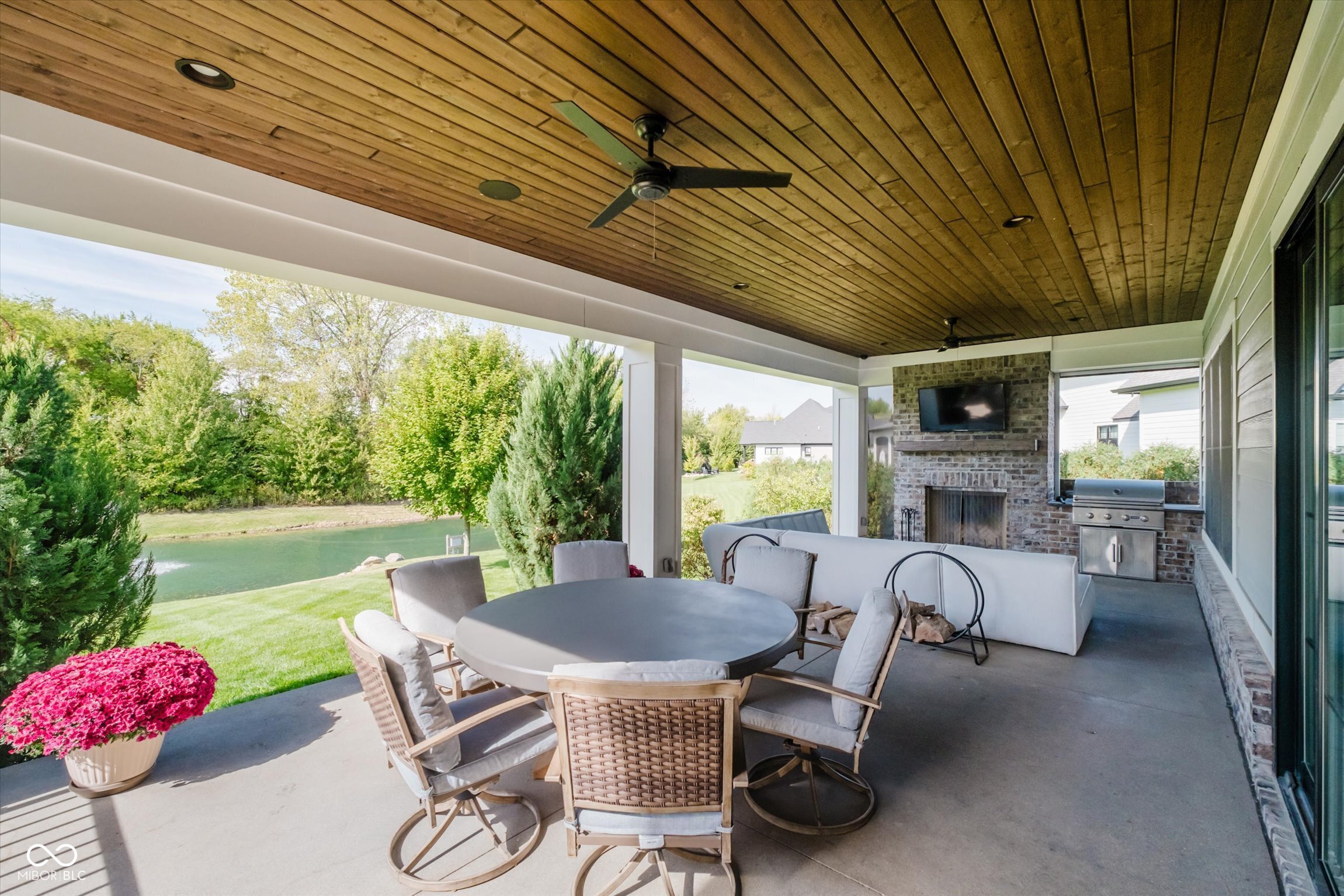 109 Chatham Hills Boulevard