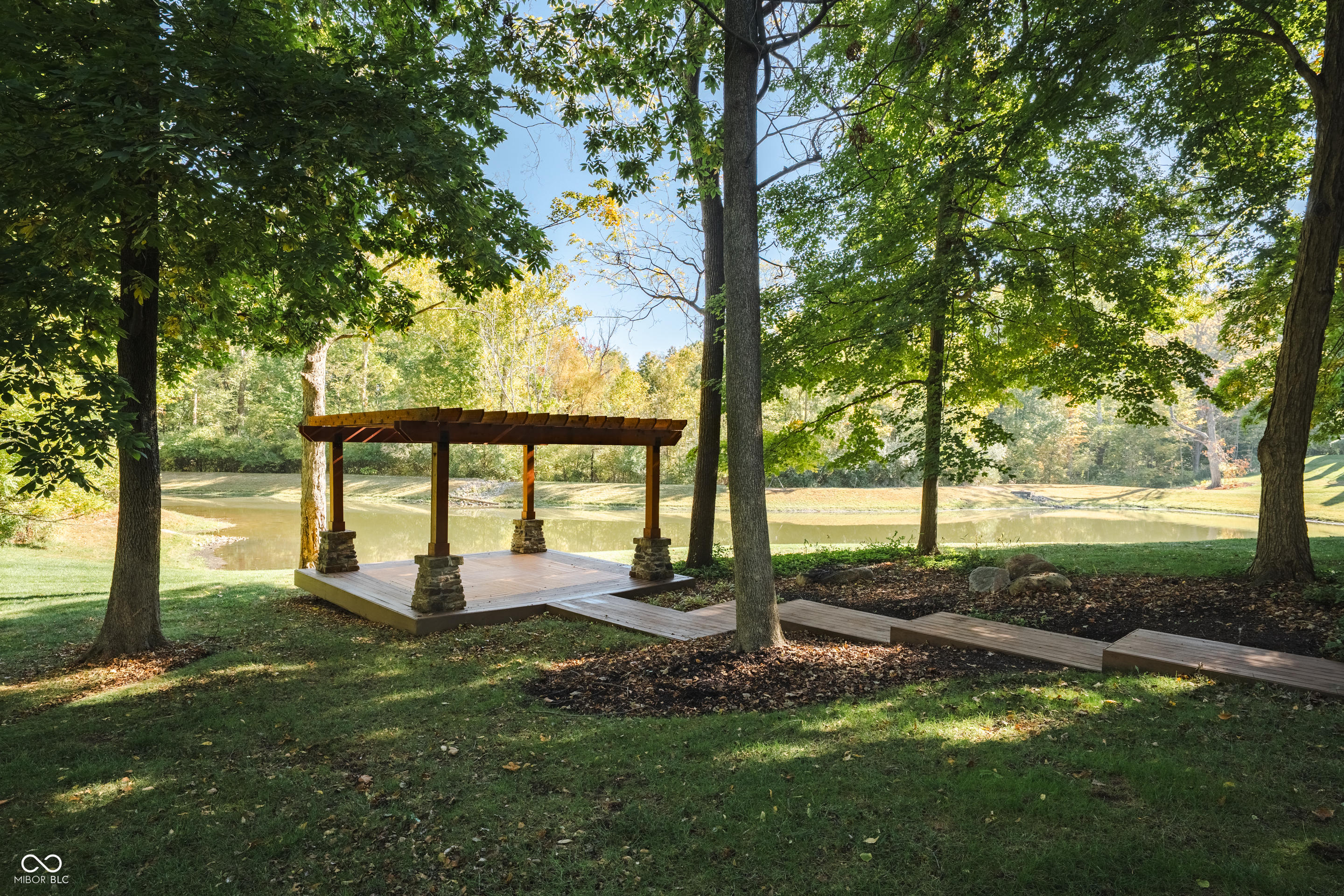 1236 Emerald Viking Court