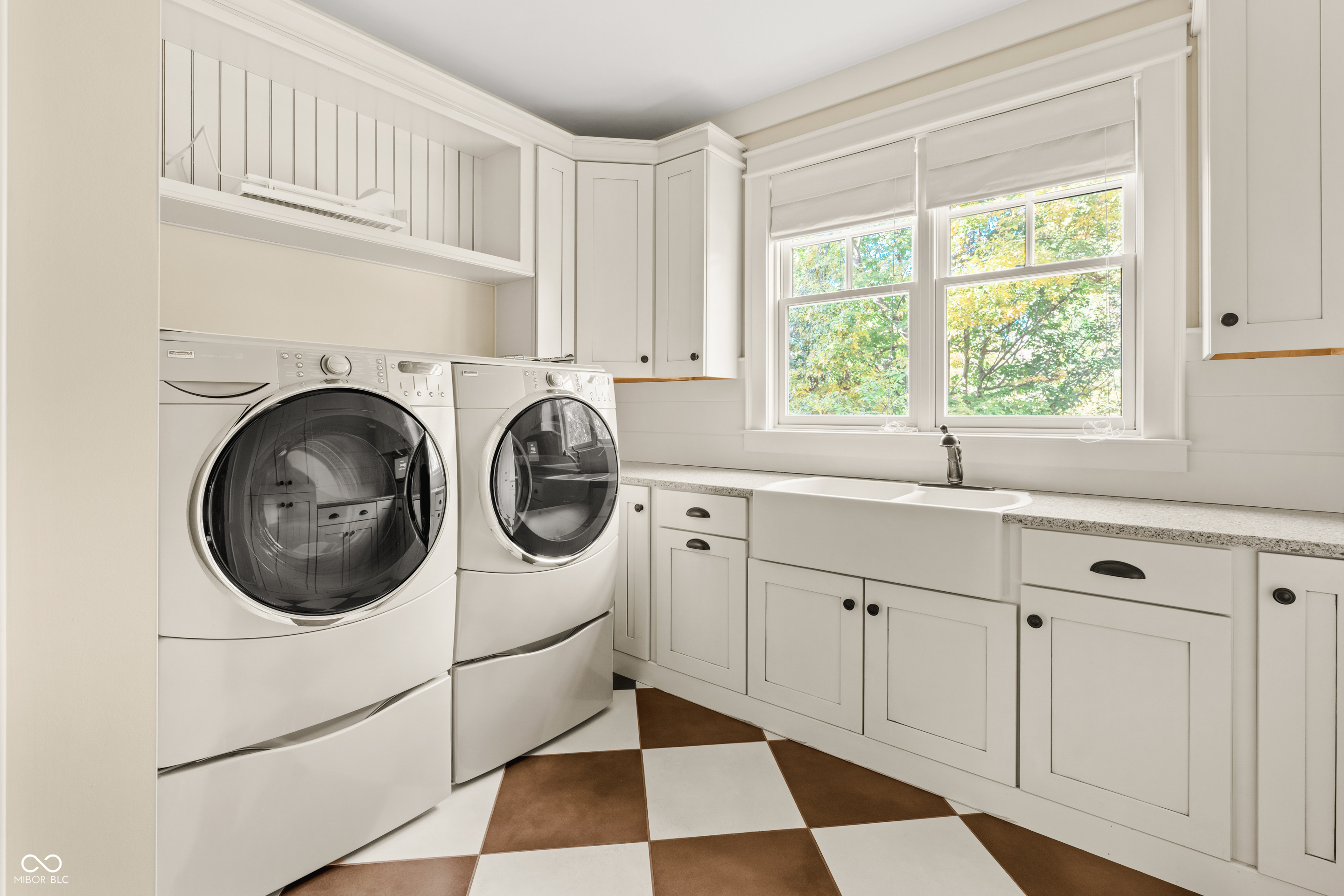 1236 Emerald Viking Court