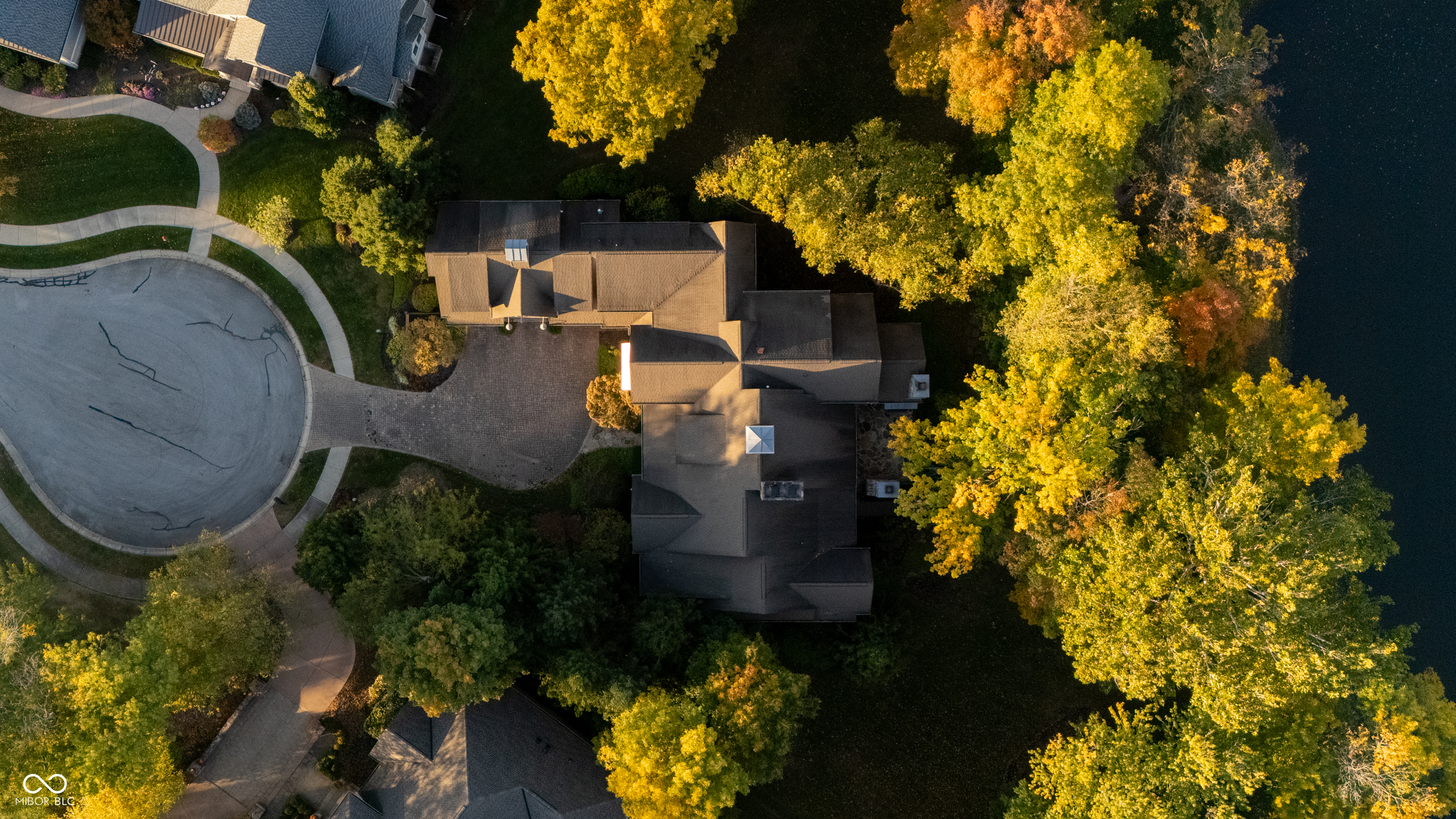 1236 Emerald Viking Court