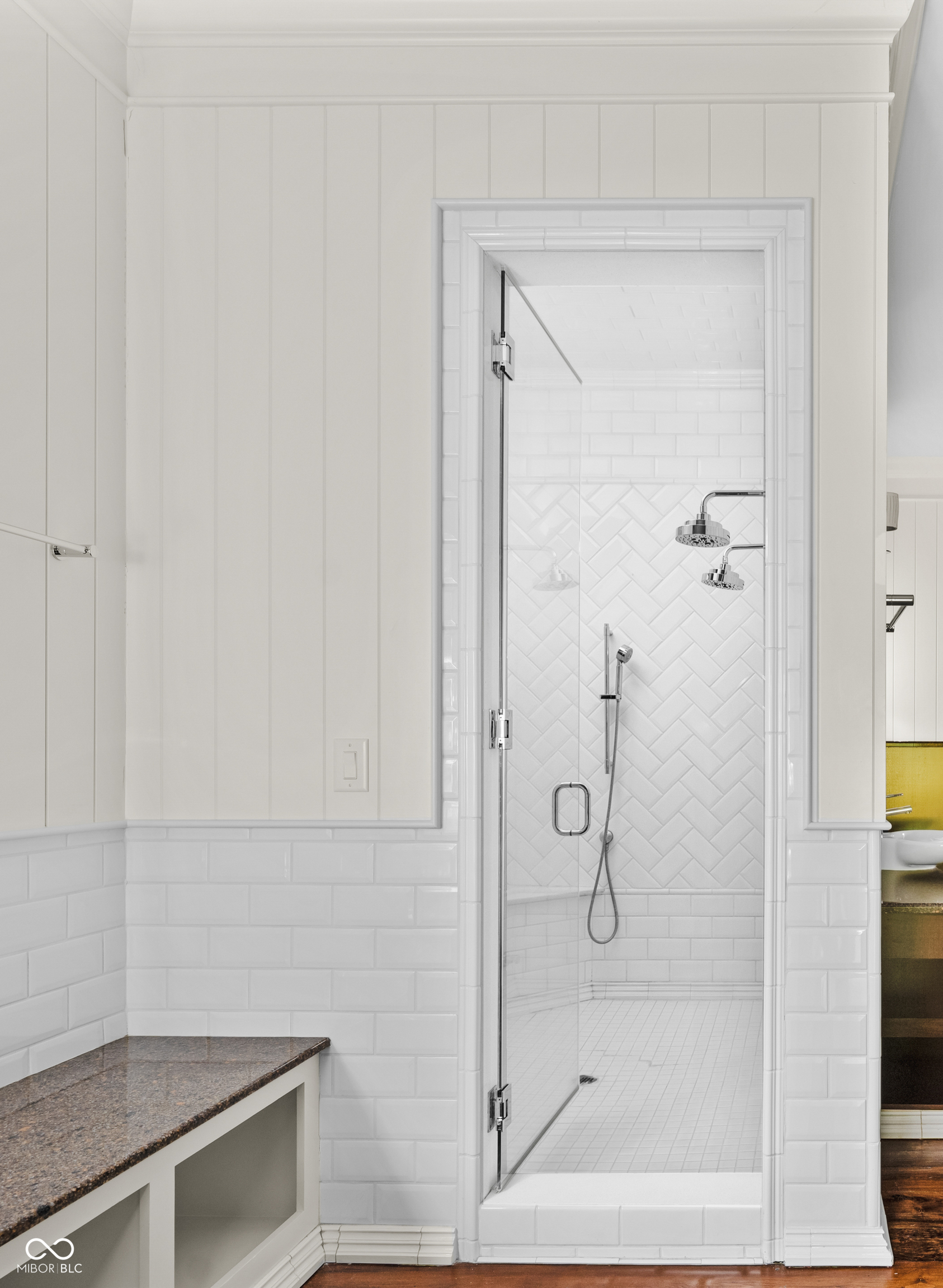 1236 Emerald Viking Court