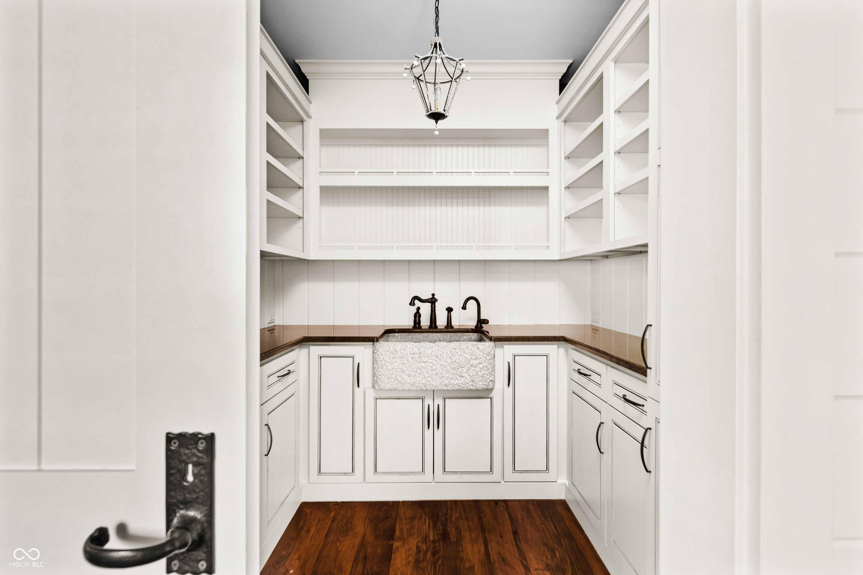 1236 Emerald Viking Court