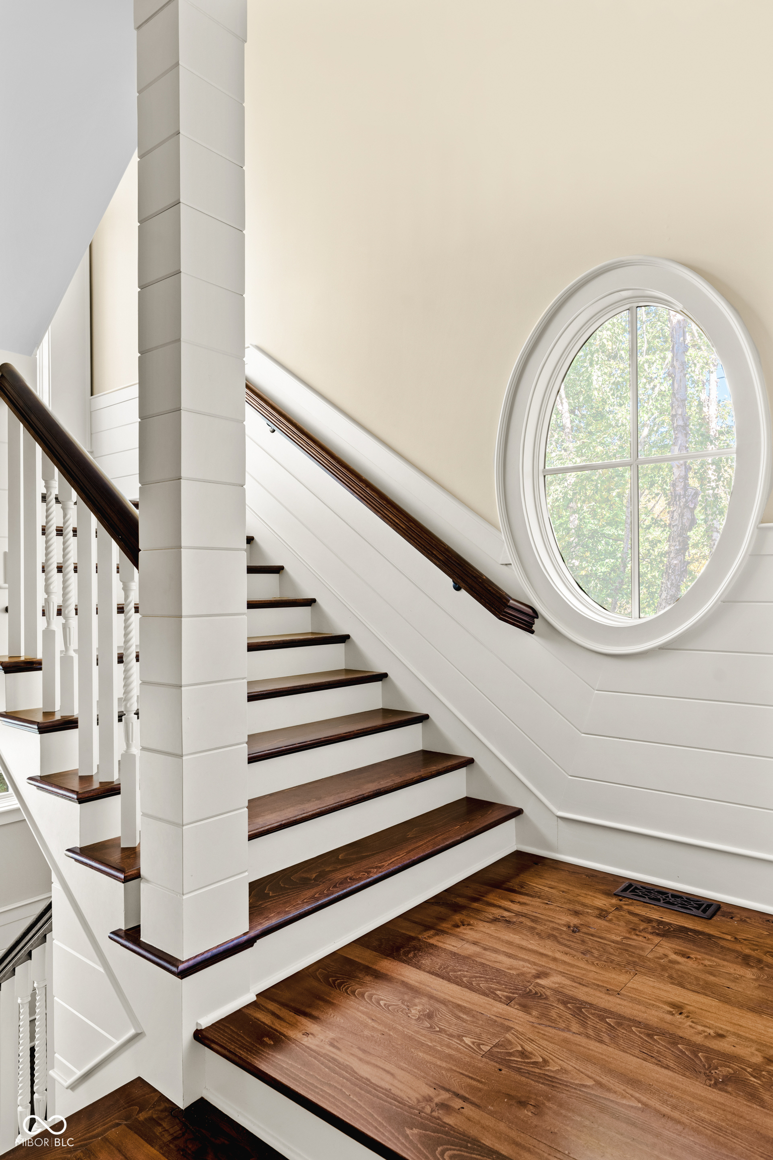 1236 Emerald Viking Court