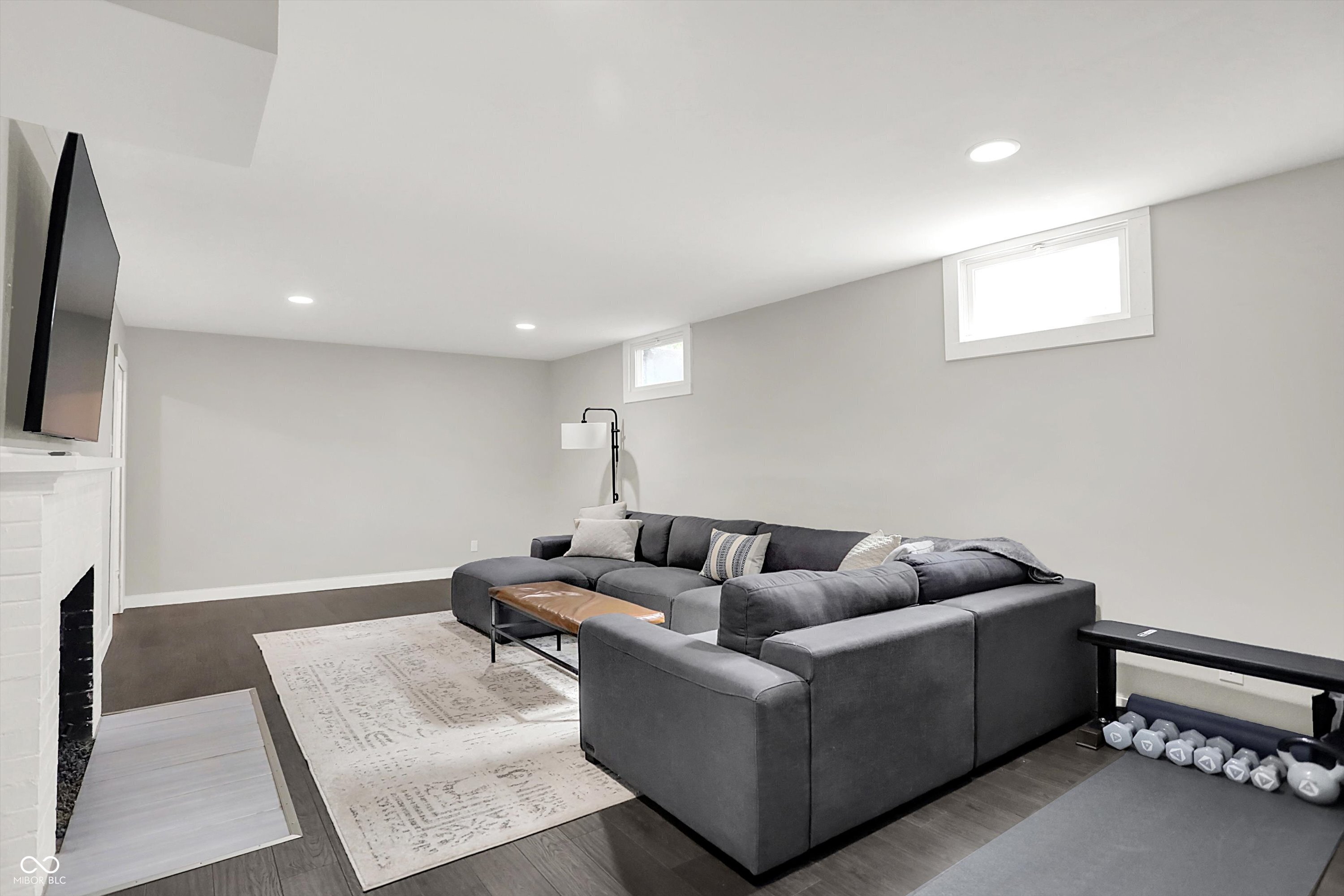 5300 Boulevard Place