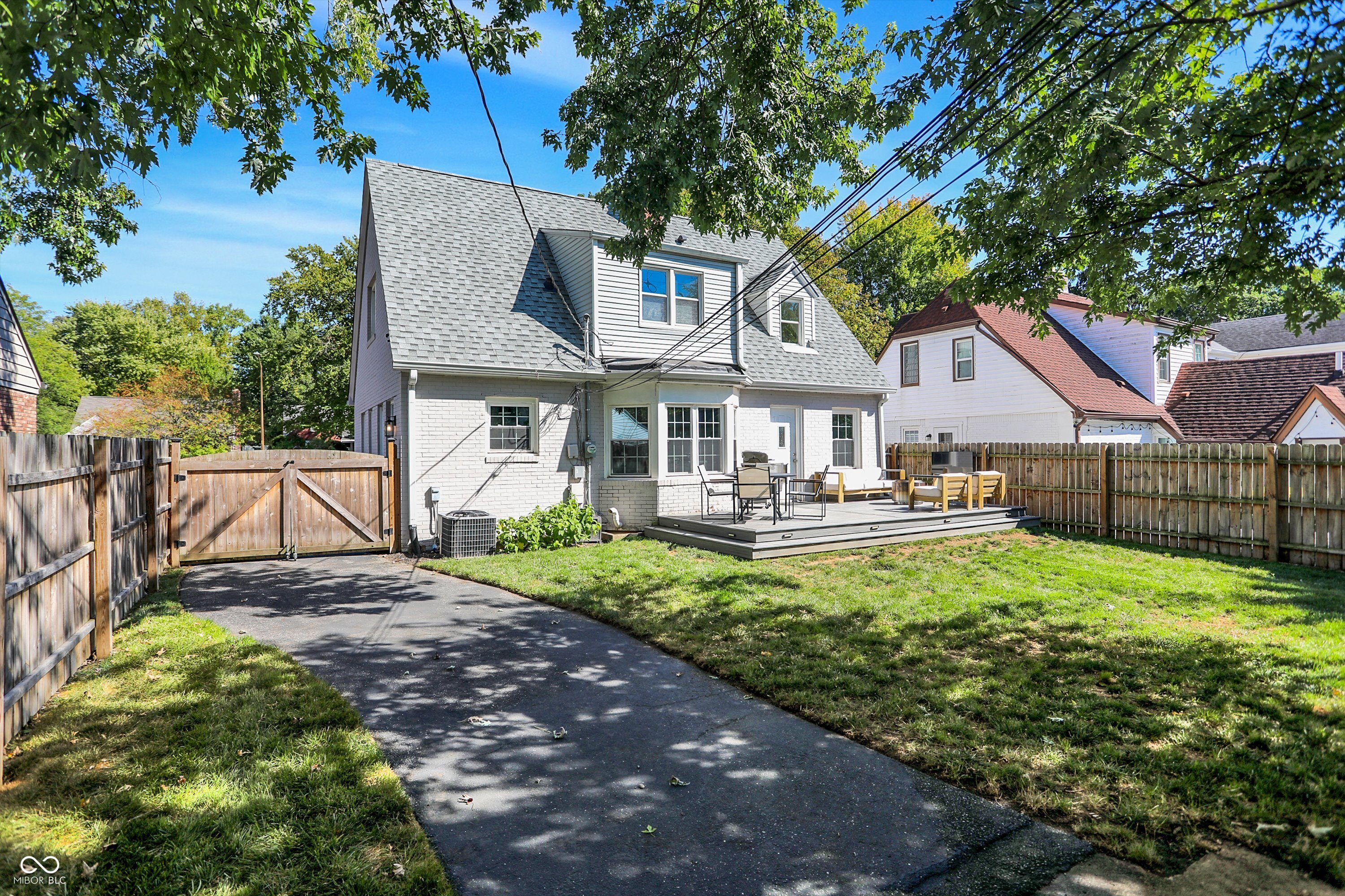 5300 Boulevard Place