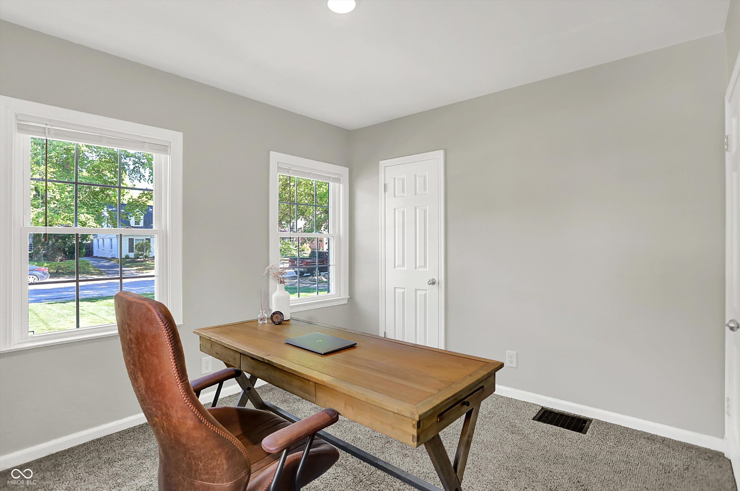 5300 Boulevard Place