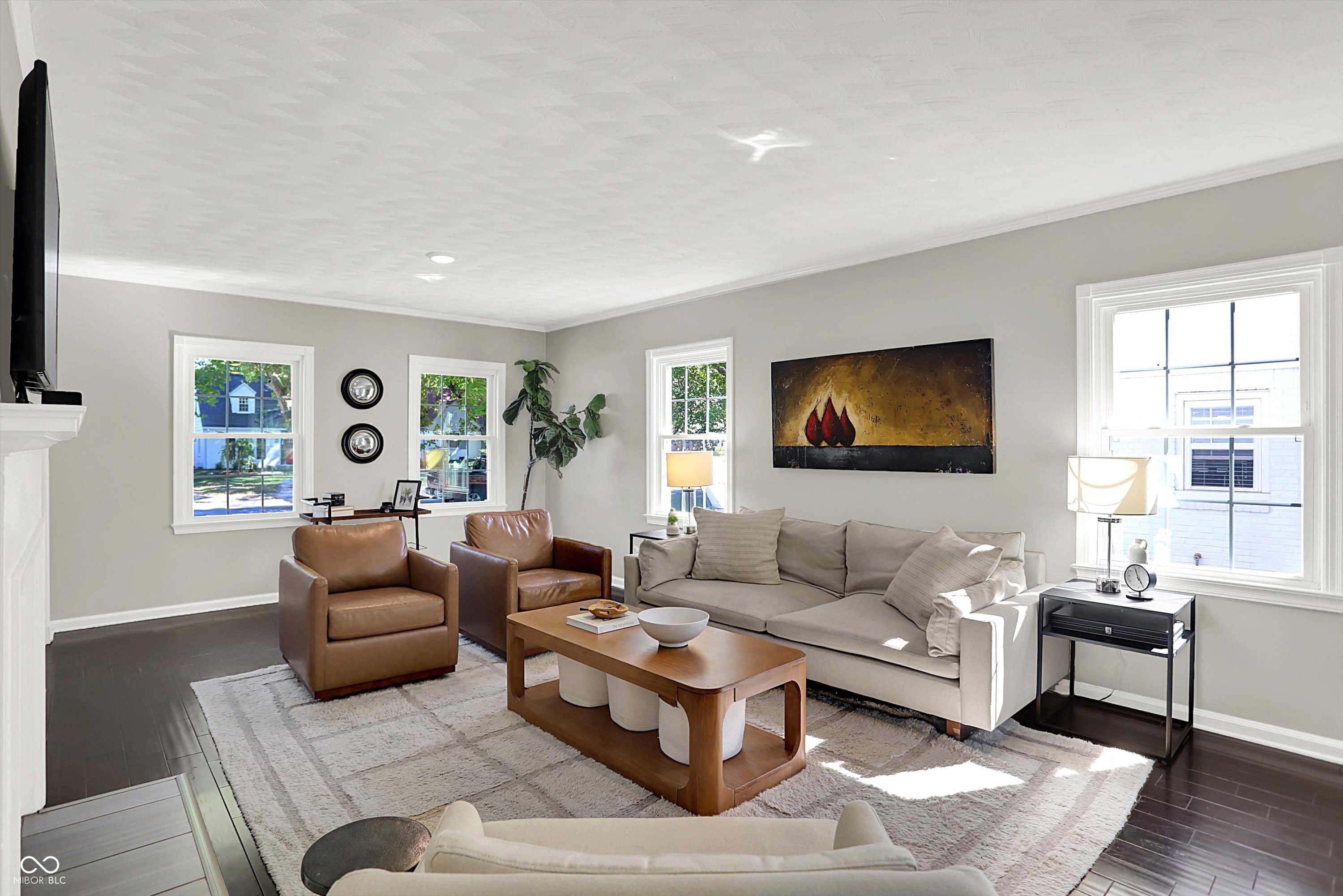 5300 Boulevard Place