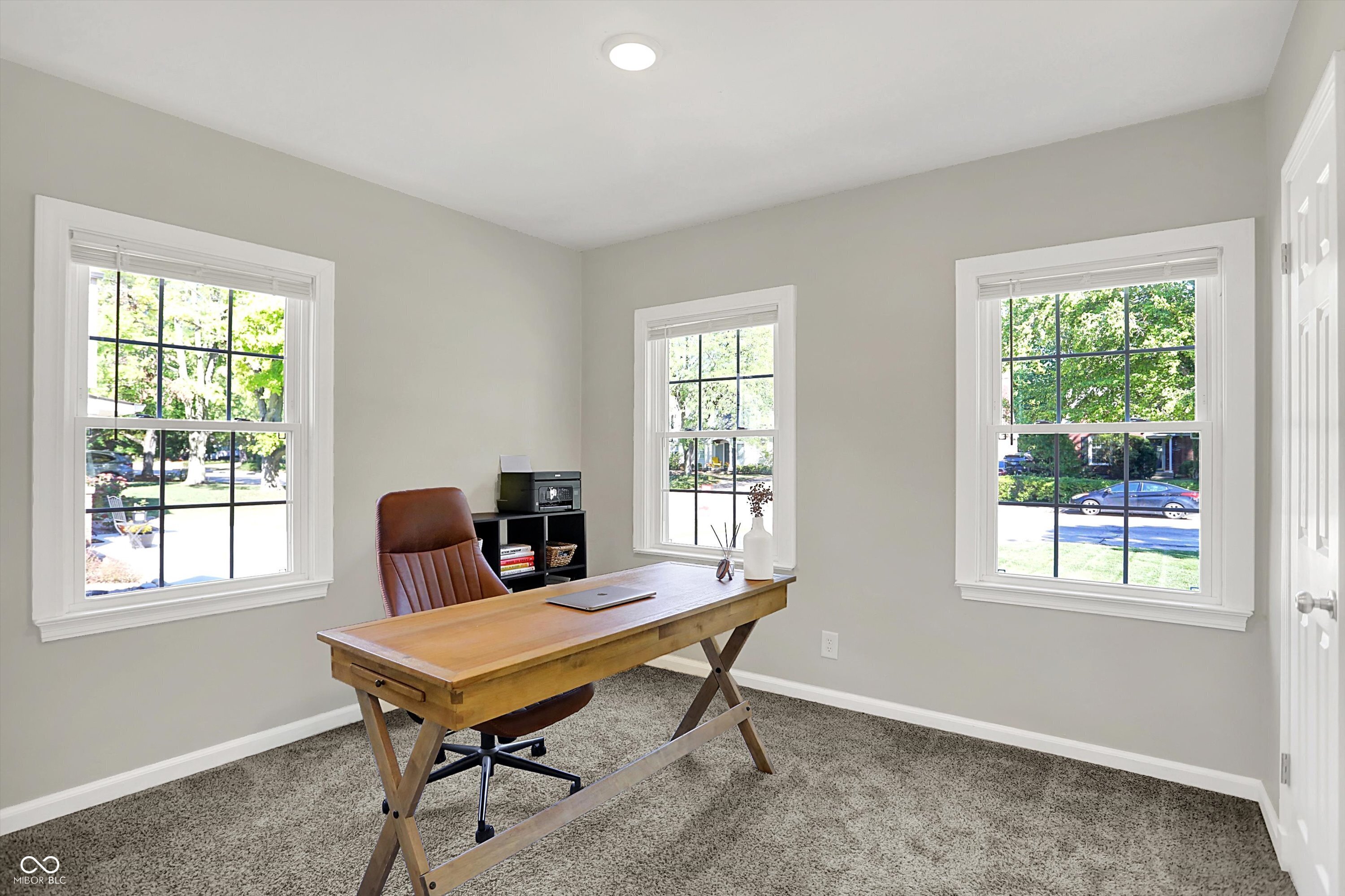 5300 Boulevard Place