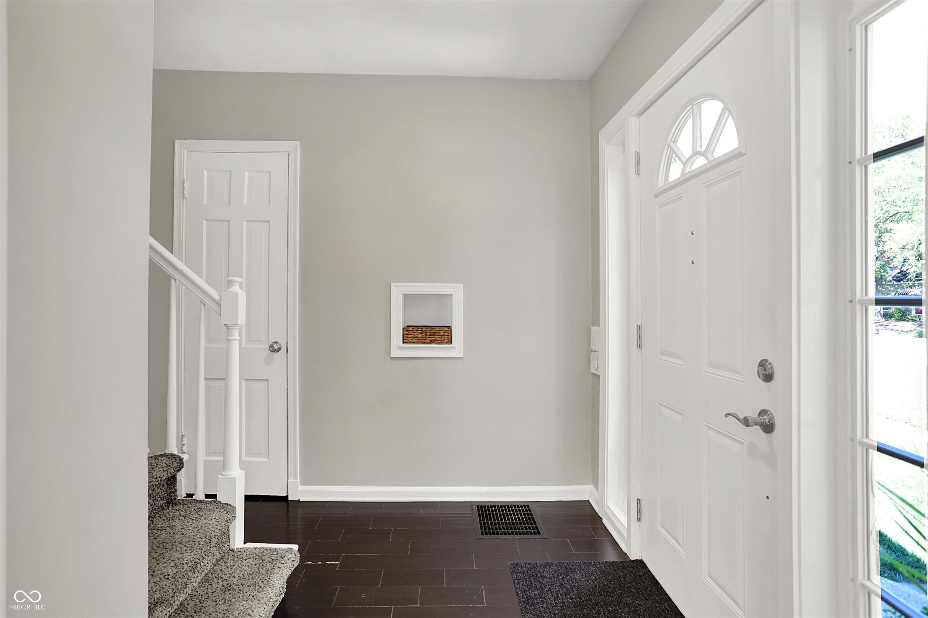 5300 Boulevard Place