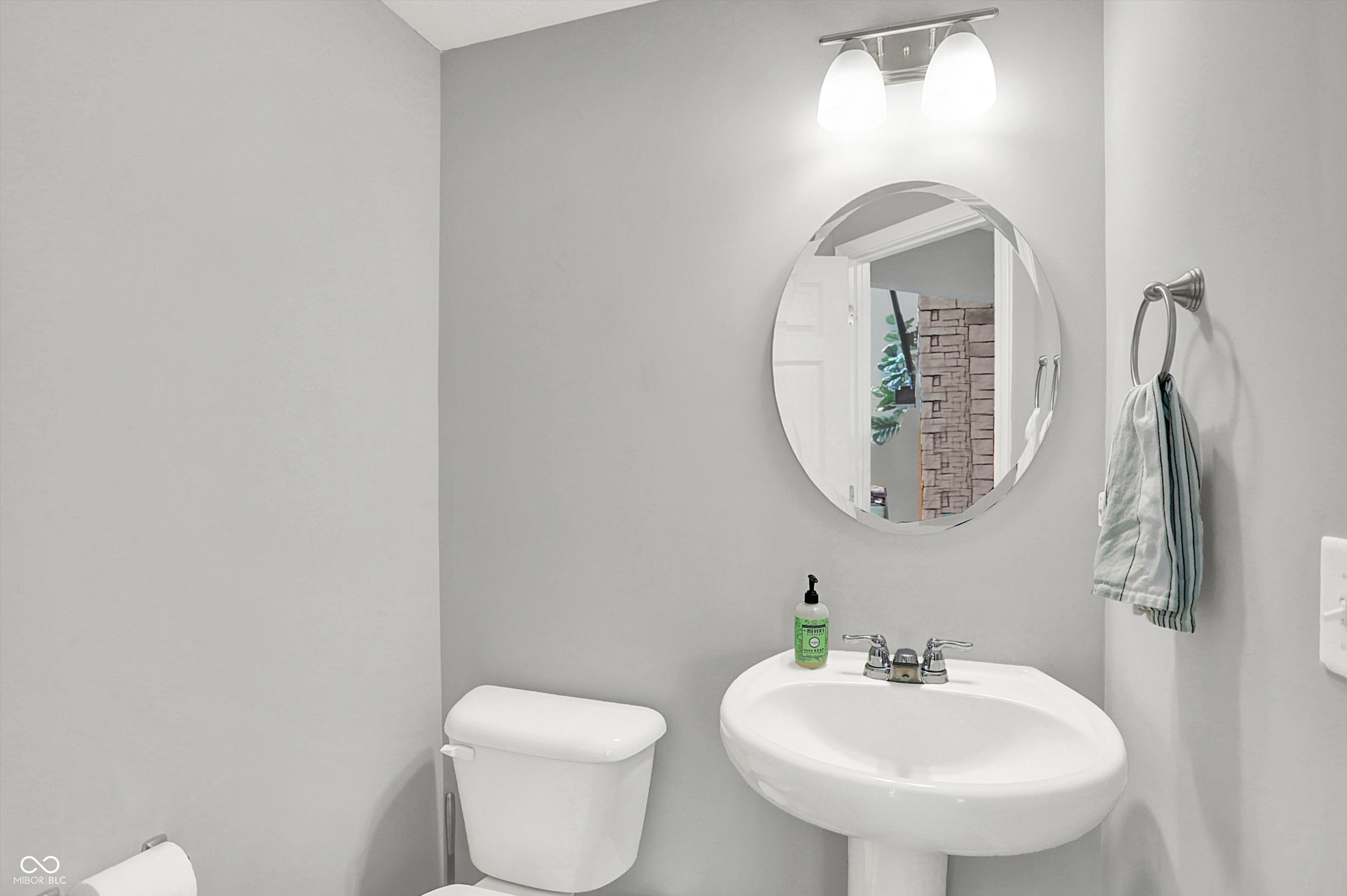 5349 Landing Place Lane