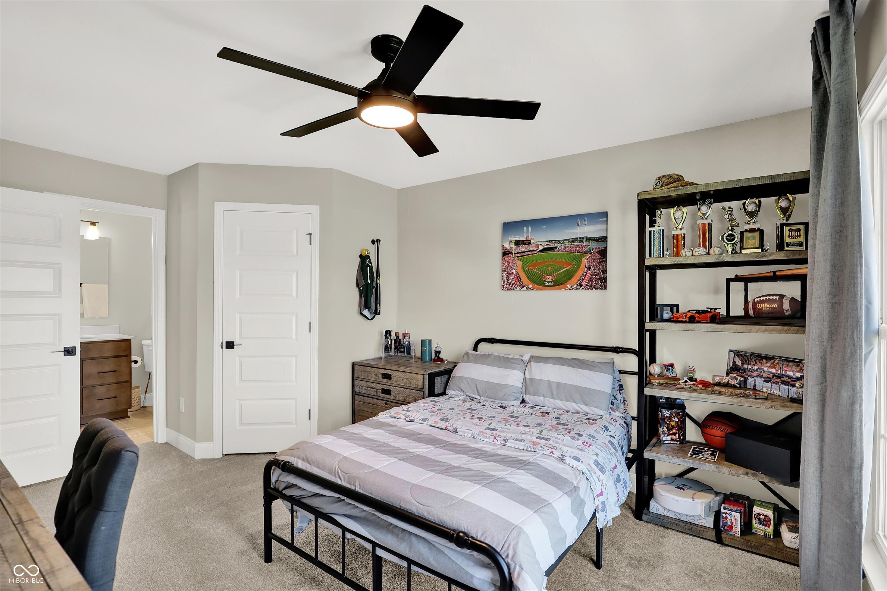 1560 Old Hickory Lane